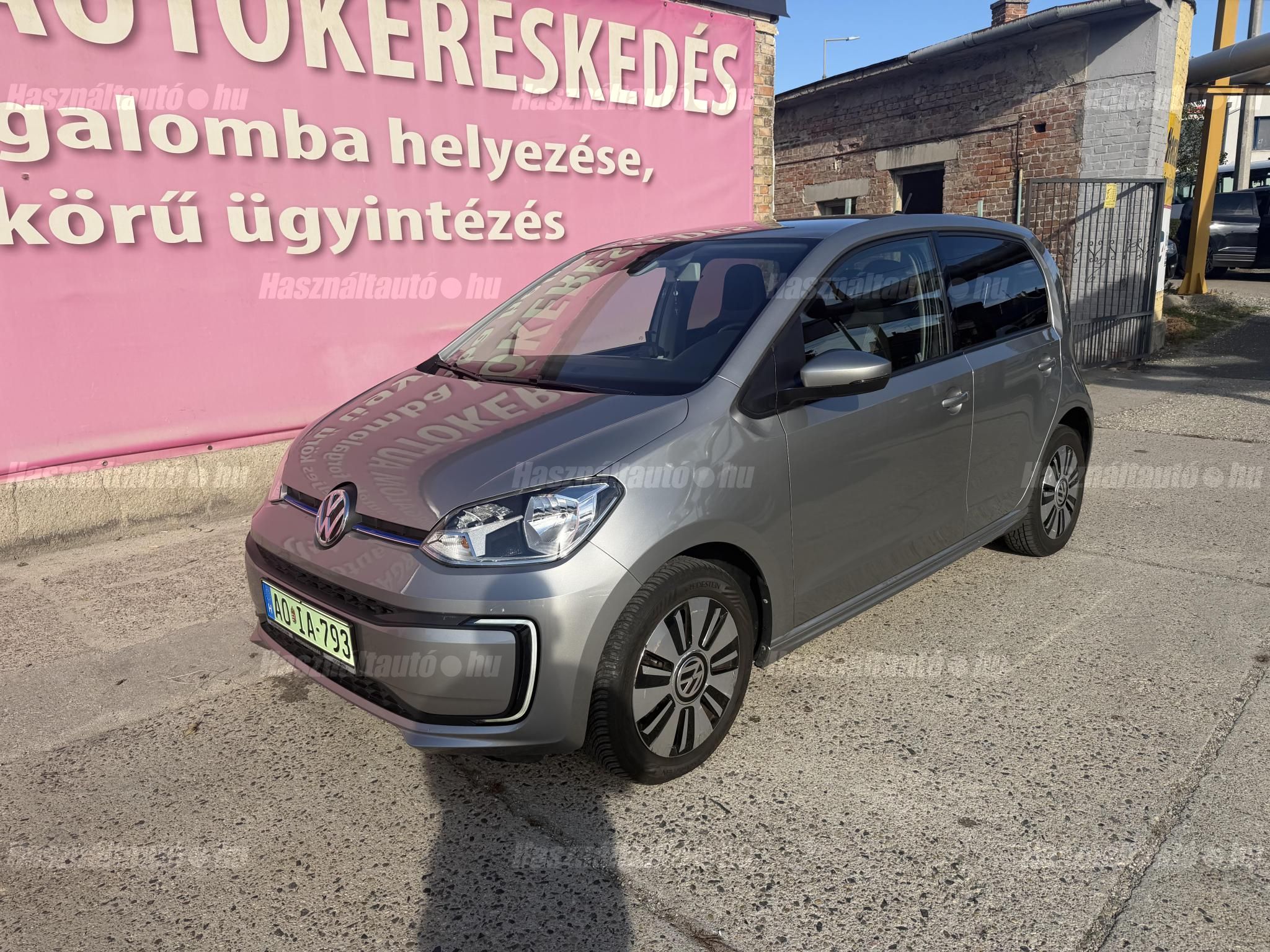 VOLKSWAGEN UP 2018/10 - 1