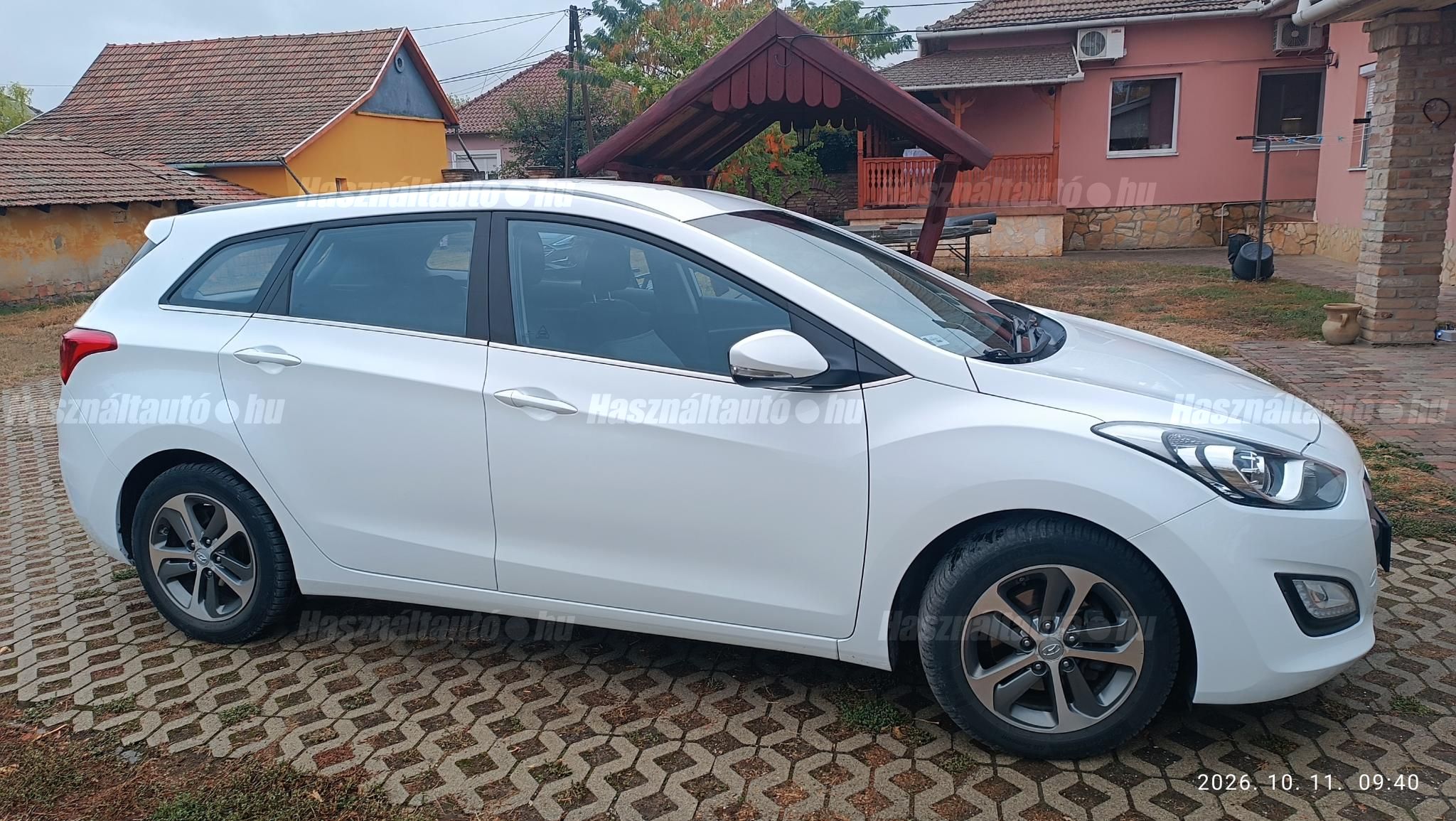 HYUNDAI I30 2015/12 - 1