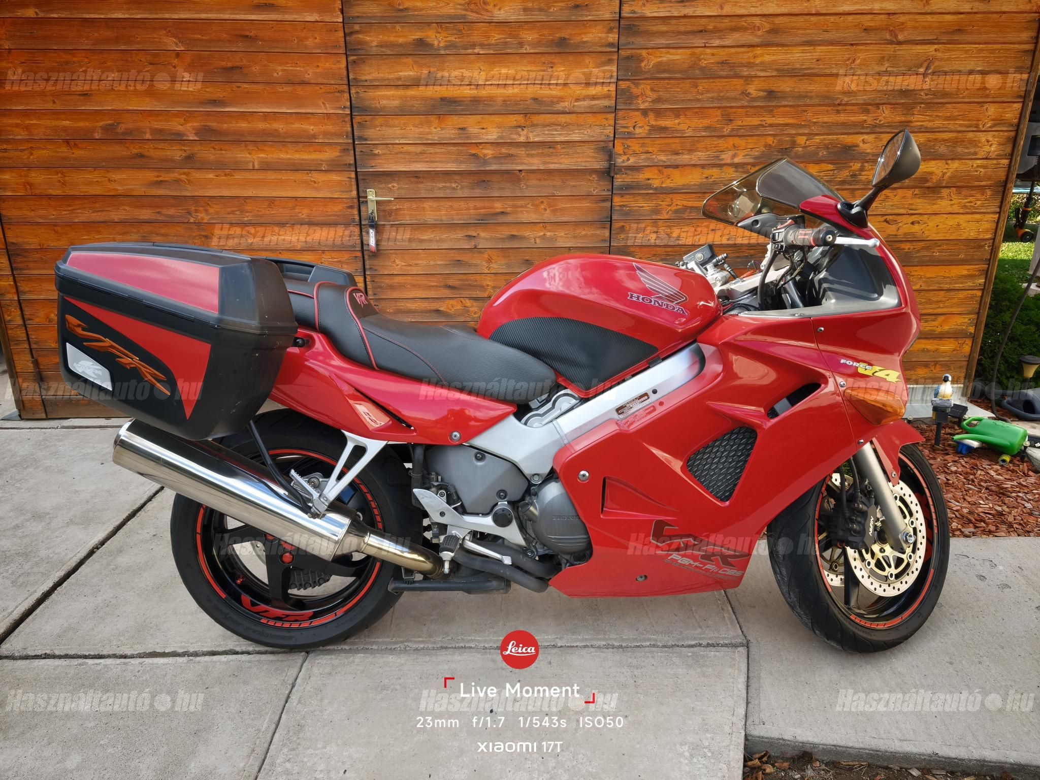 HONDA VFR 800 1999/4 - 1