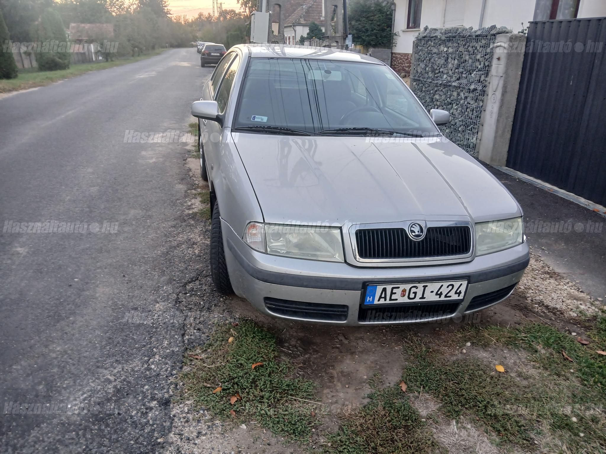 SKODA OCTAVIA 2002/9 - 1
