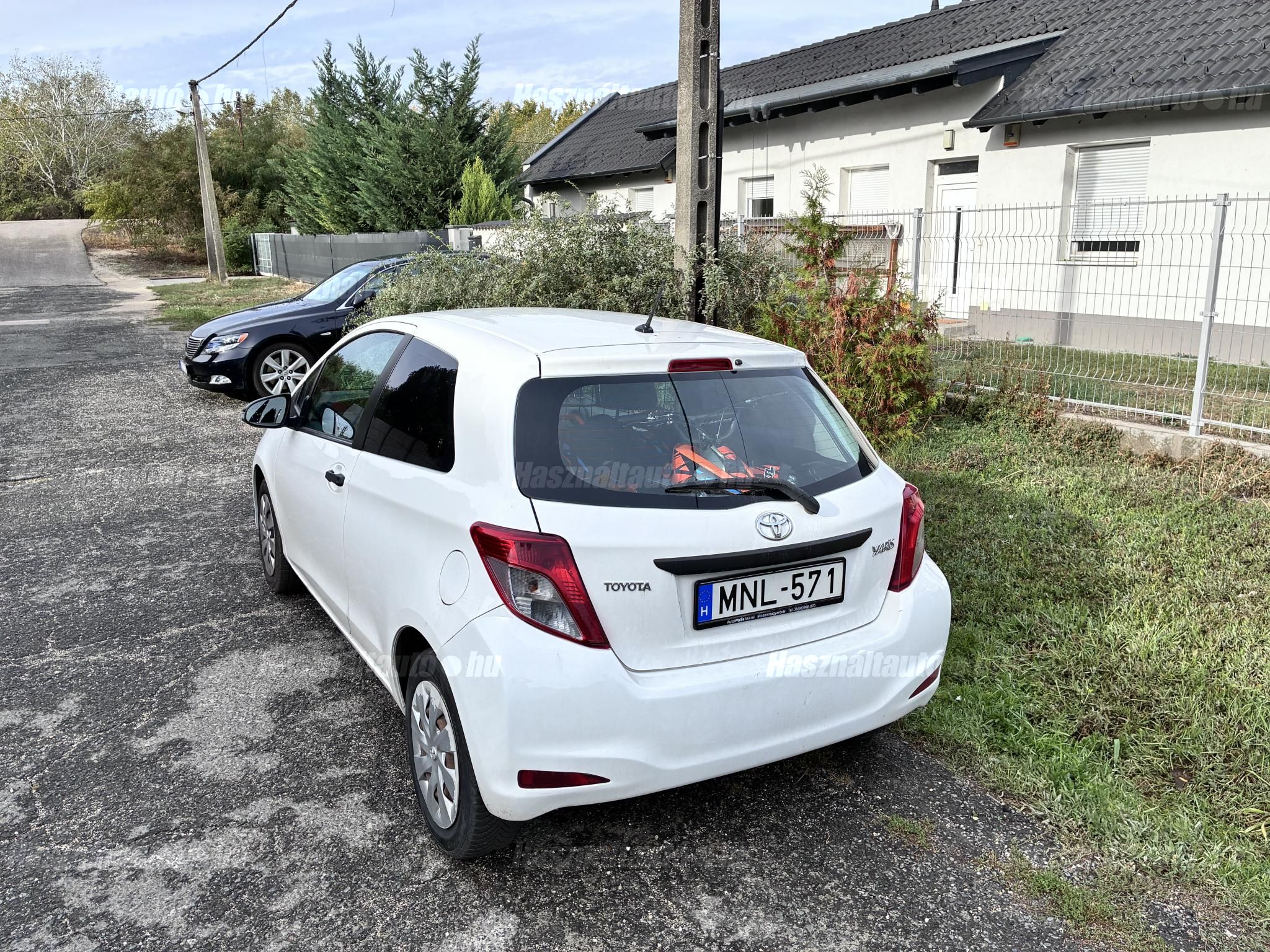 TOYOTA YARIS 2013/12 - 1