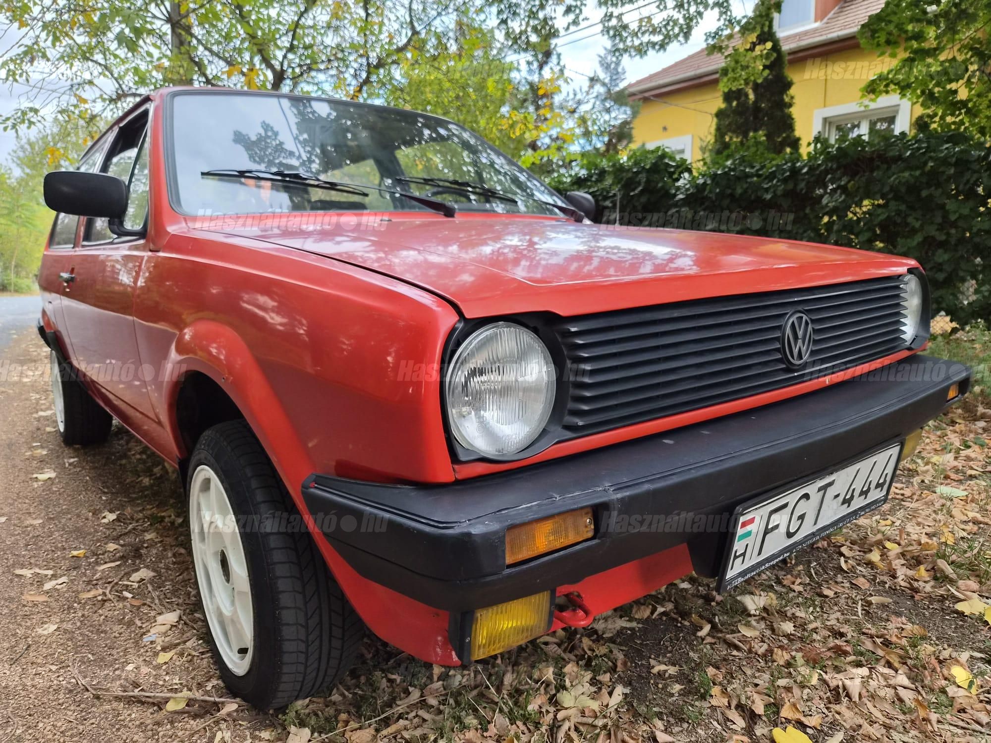 VOLKSWAGEN POLO 1983/8 - 1