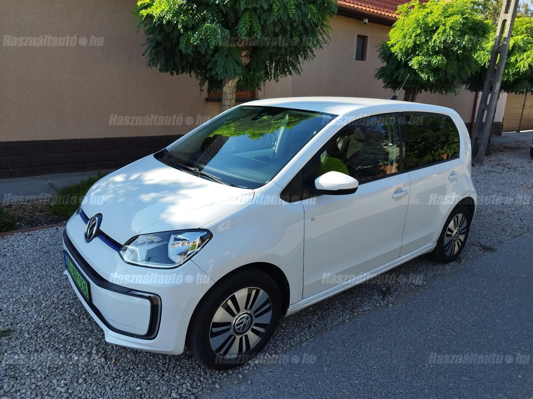 VOLKSWAGEN UP 2019/5 - 1
