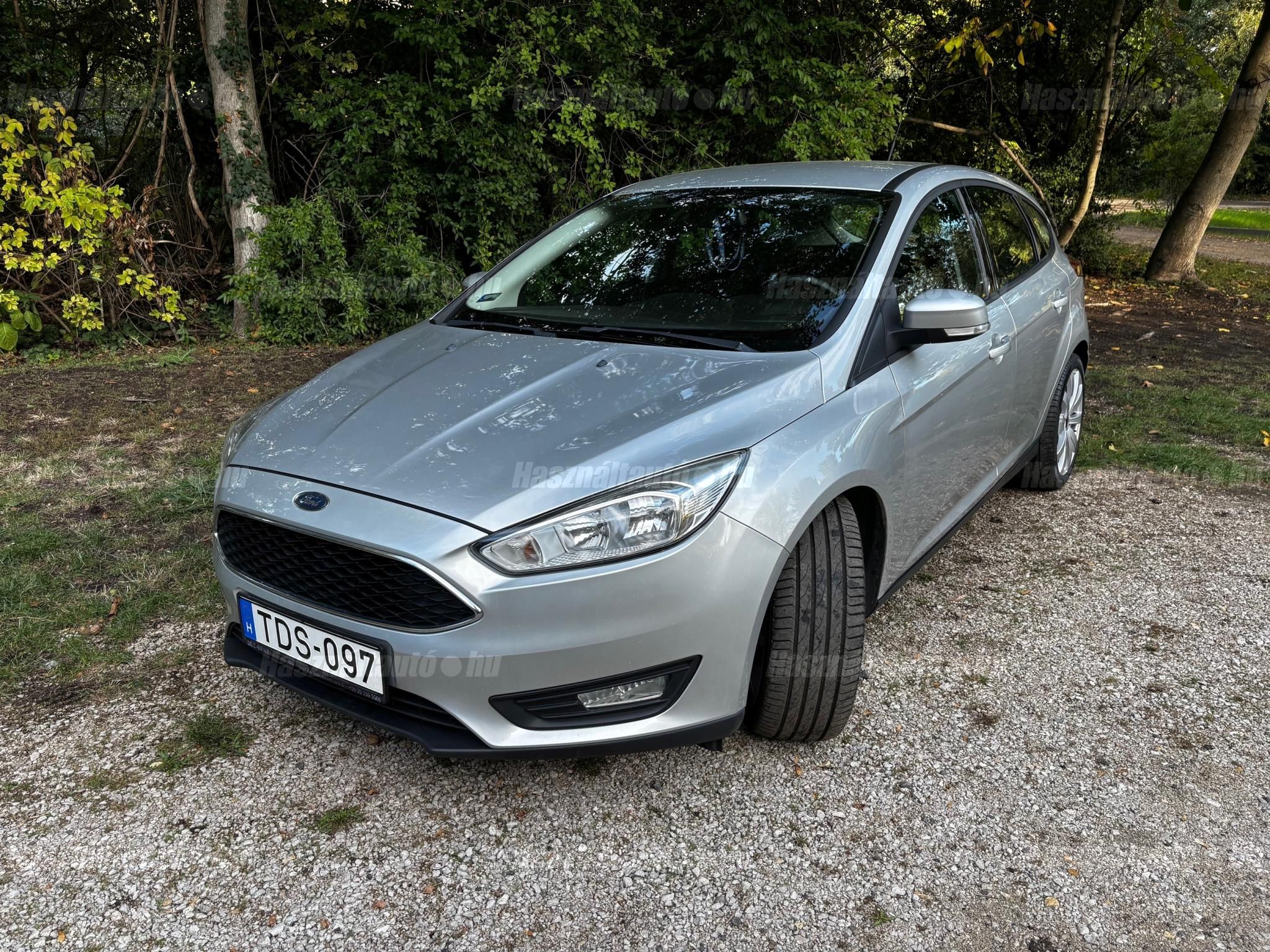FORD FOCUS 2015/12 - 1