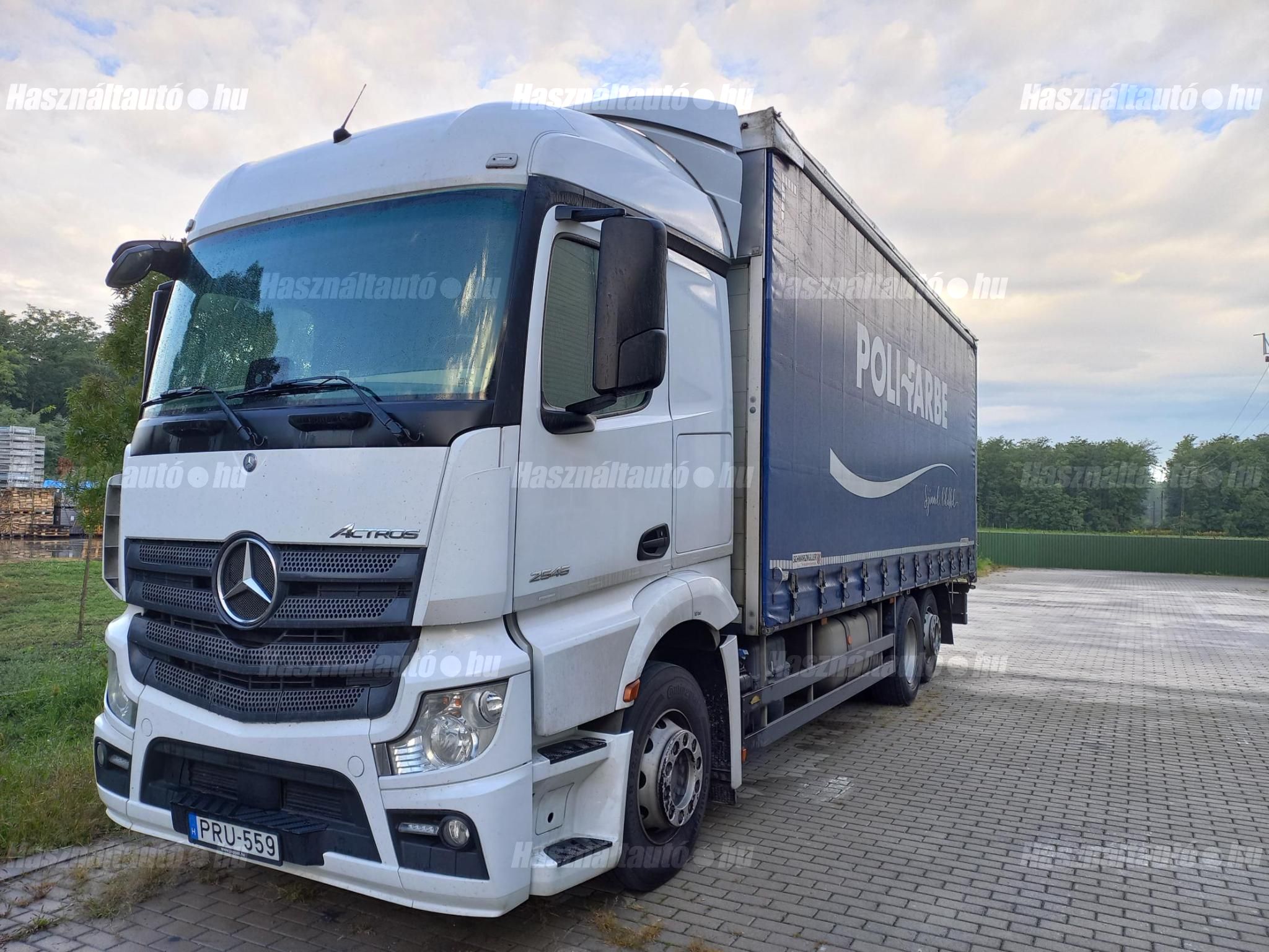 MERCEDES-BENZ 2018 - 1