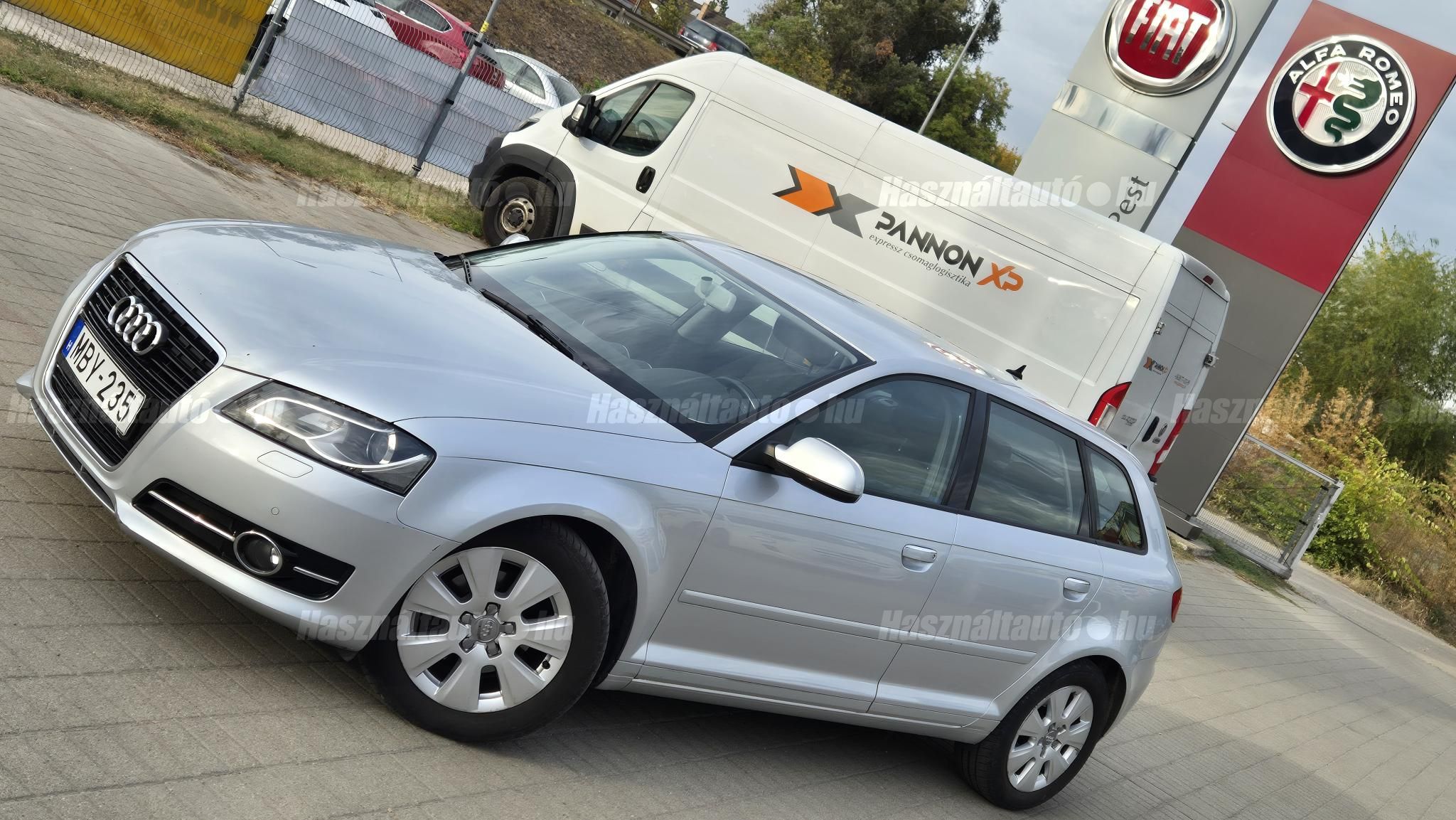 AUDI A3 2012/4 - 1