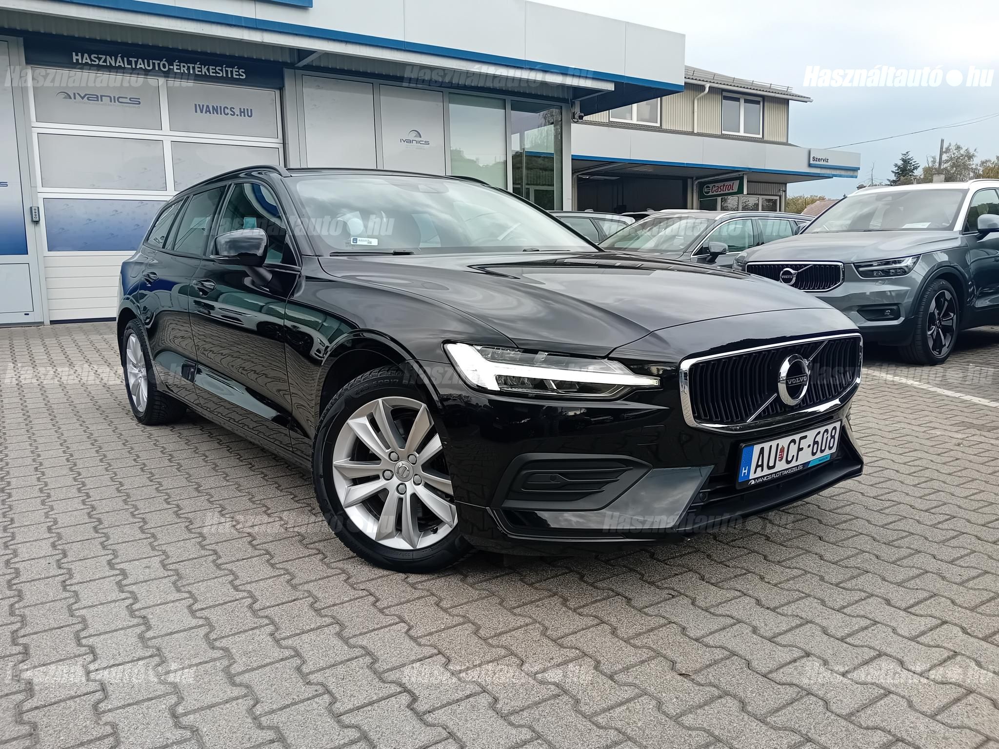 VOLVO V60 2021/7 - 1