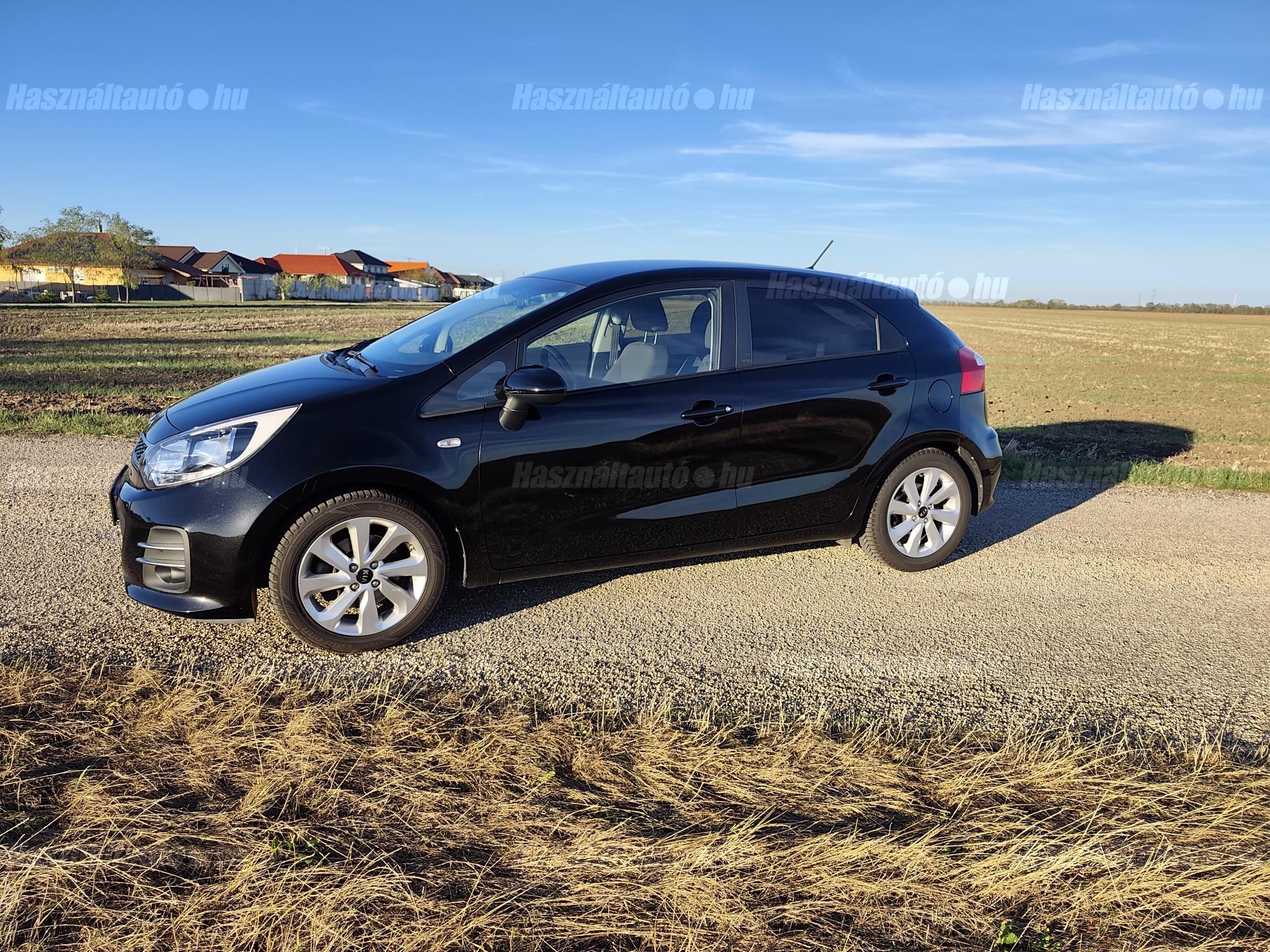 KIA RIO 2015/9 - 1