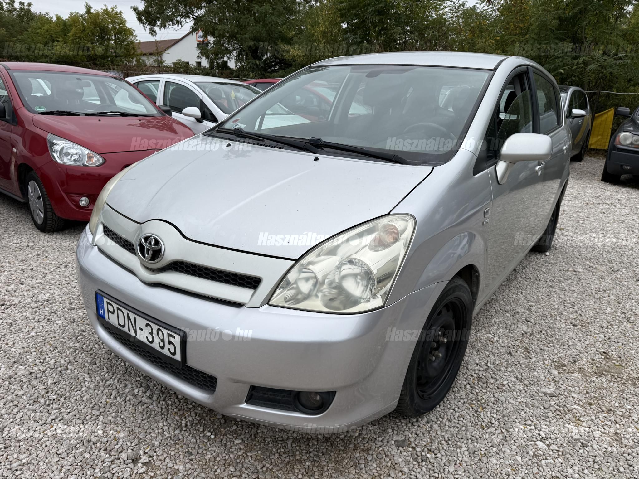 TOYOTA COROLLA VERSO 2004/7 - 1