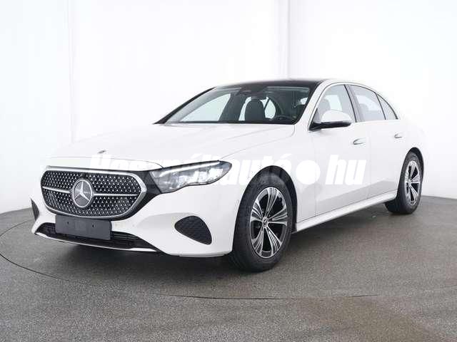 MERCEDES-BENZ E 220 2025/11 - 1