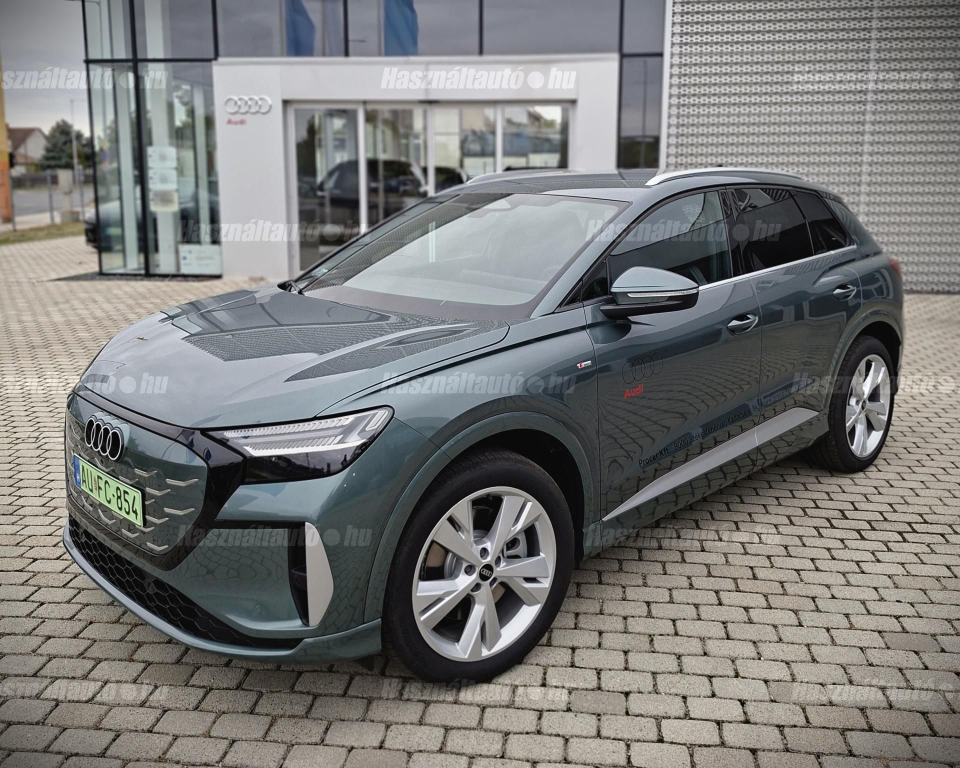 AUDI Q4 2026/8 - 1
