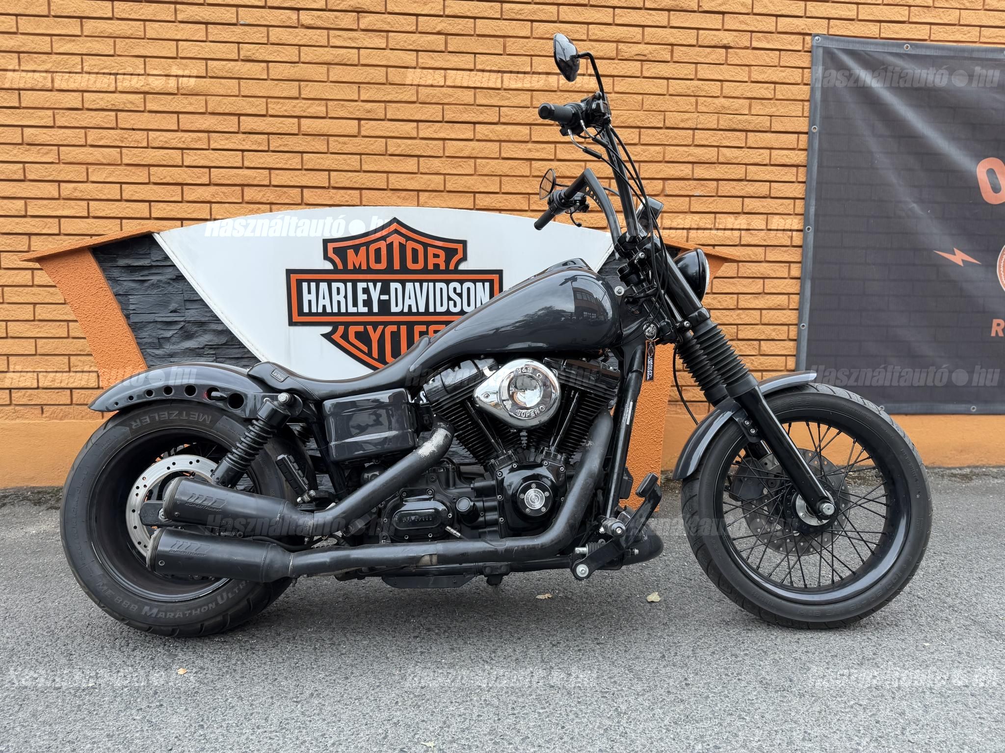 HARLEY-DAVIDSON DYNA 2006/2 - 1