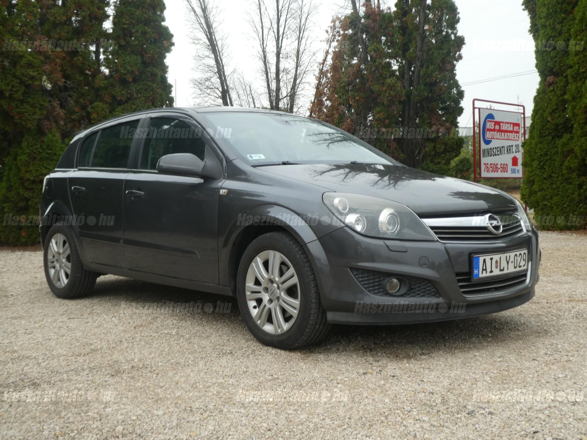 OPEL ASTRA H 2009/7 - 1