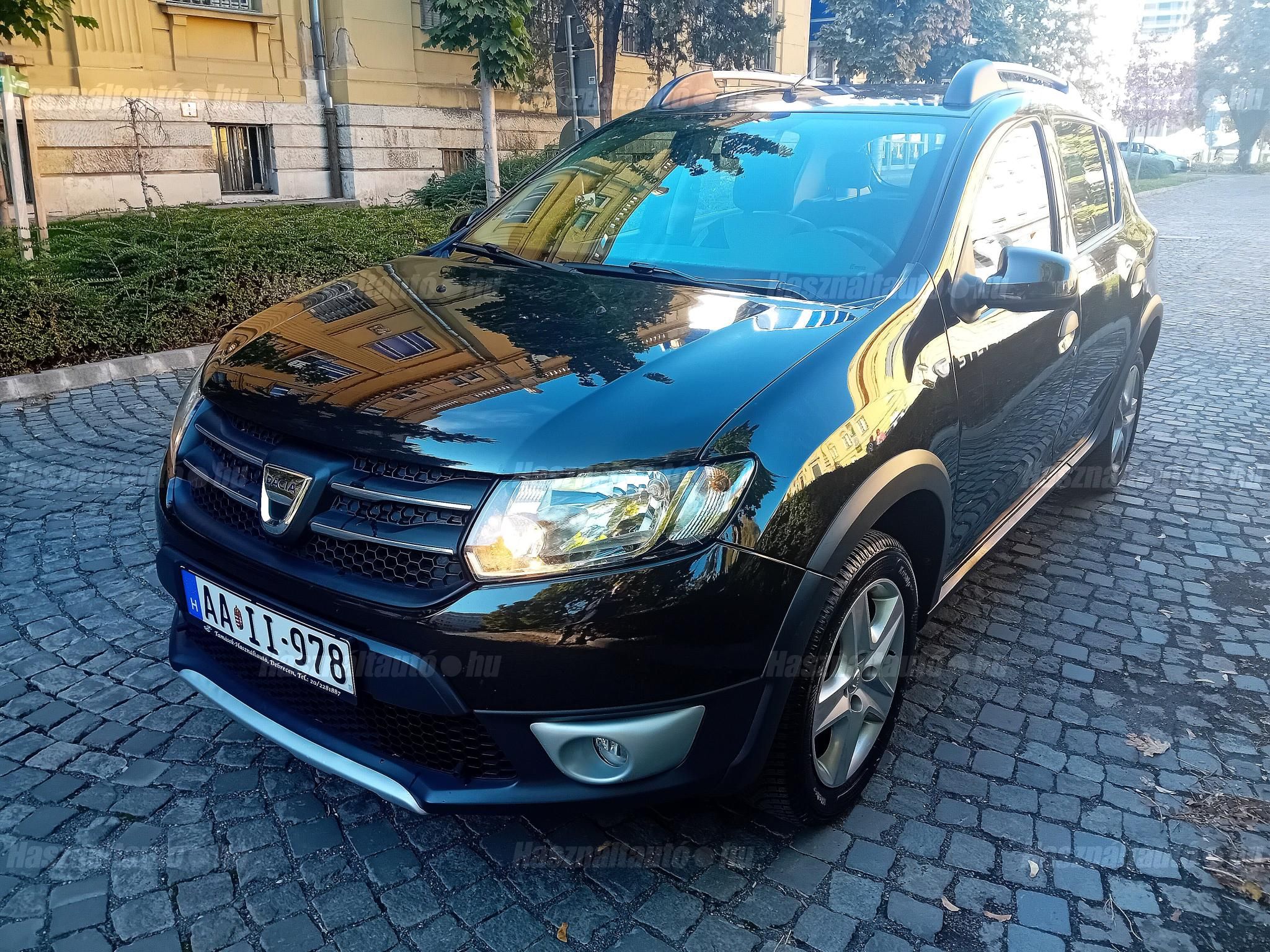 DACIA SANDERO 2016/8 - 1