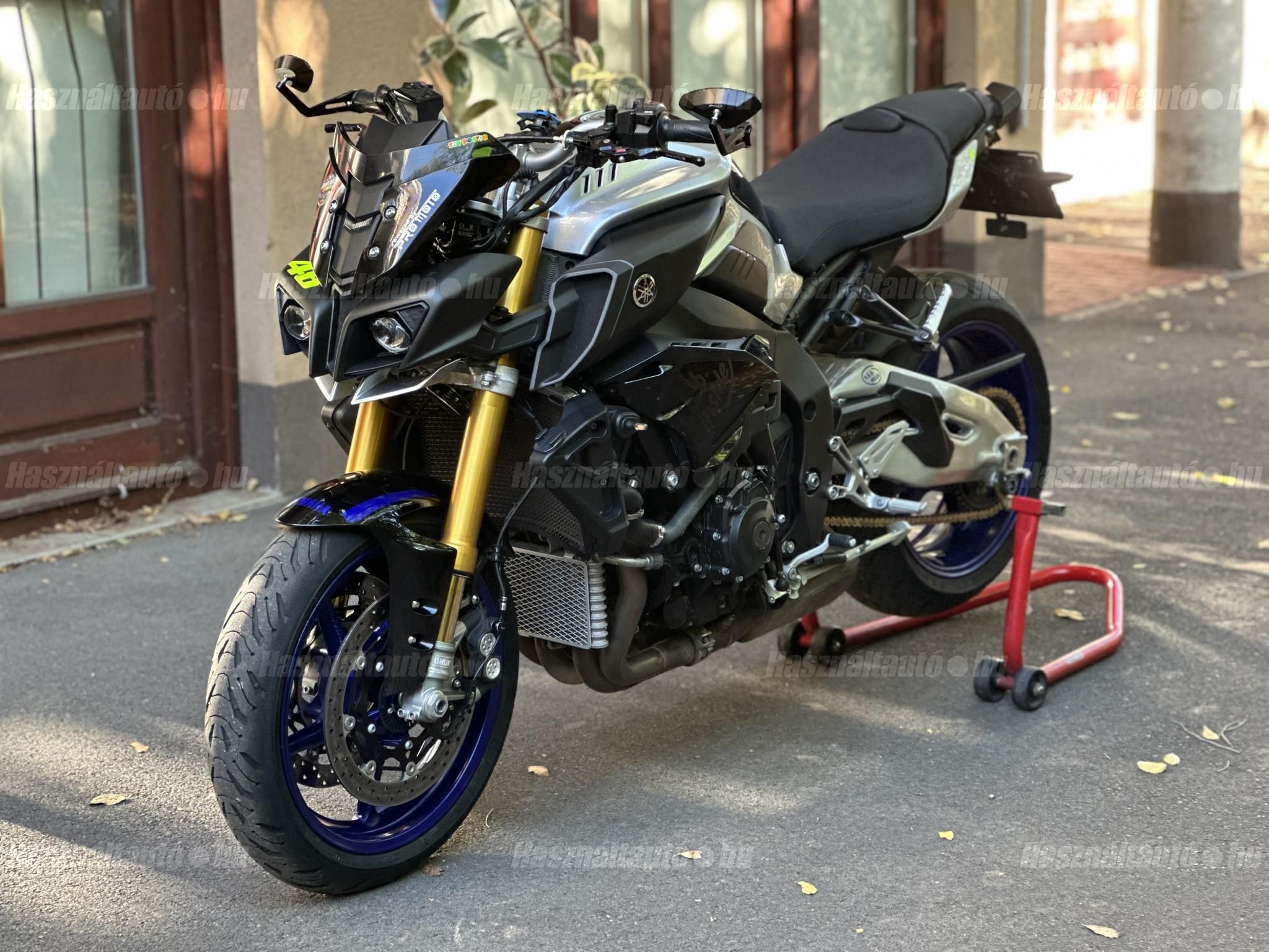 YAMAHA MT-10 2018/1 - 1