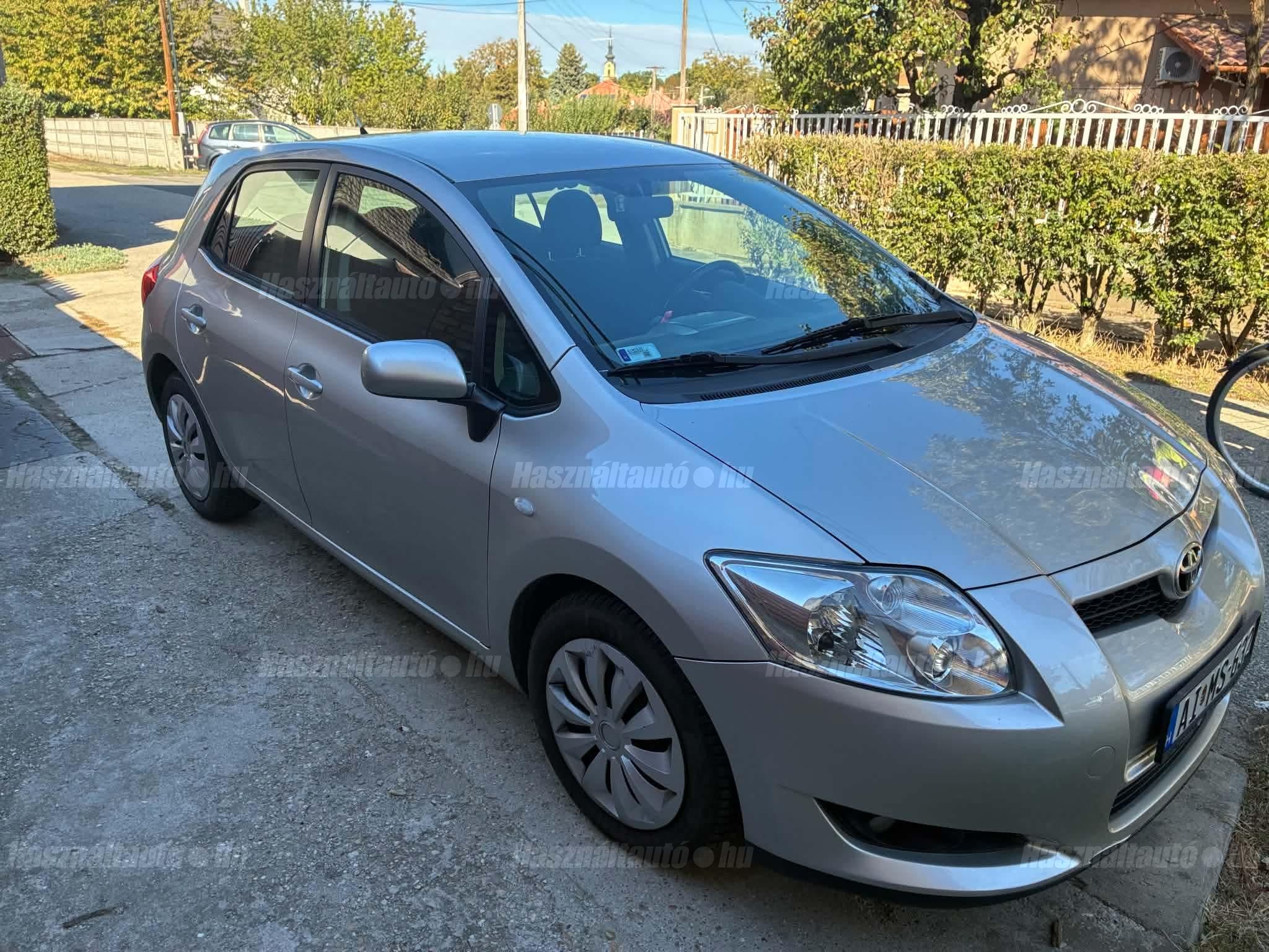 TOYOTA AURIS 2008/8 - 1