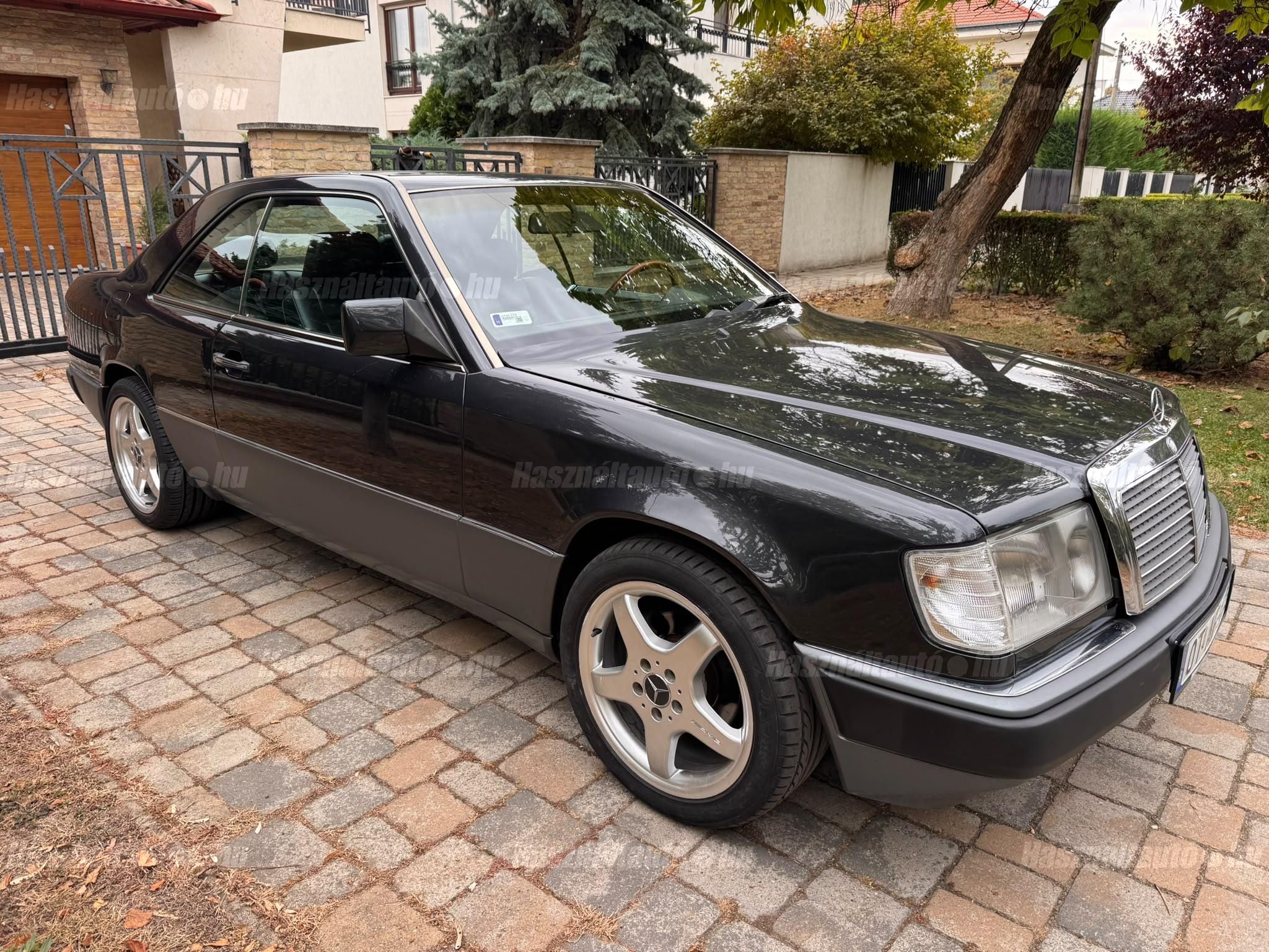 MERCEDES-BENZ 300 1989/9 - 1