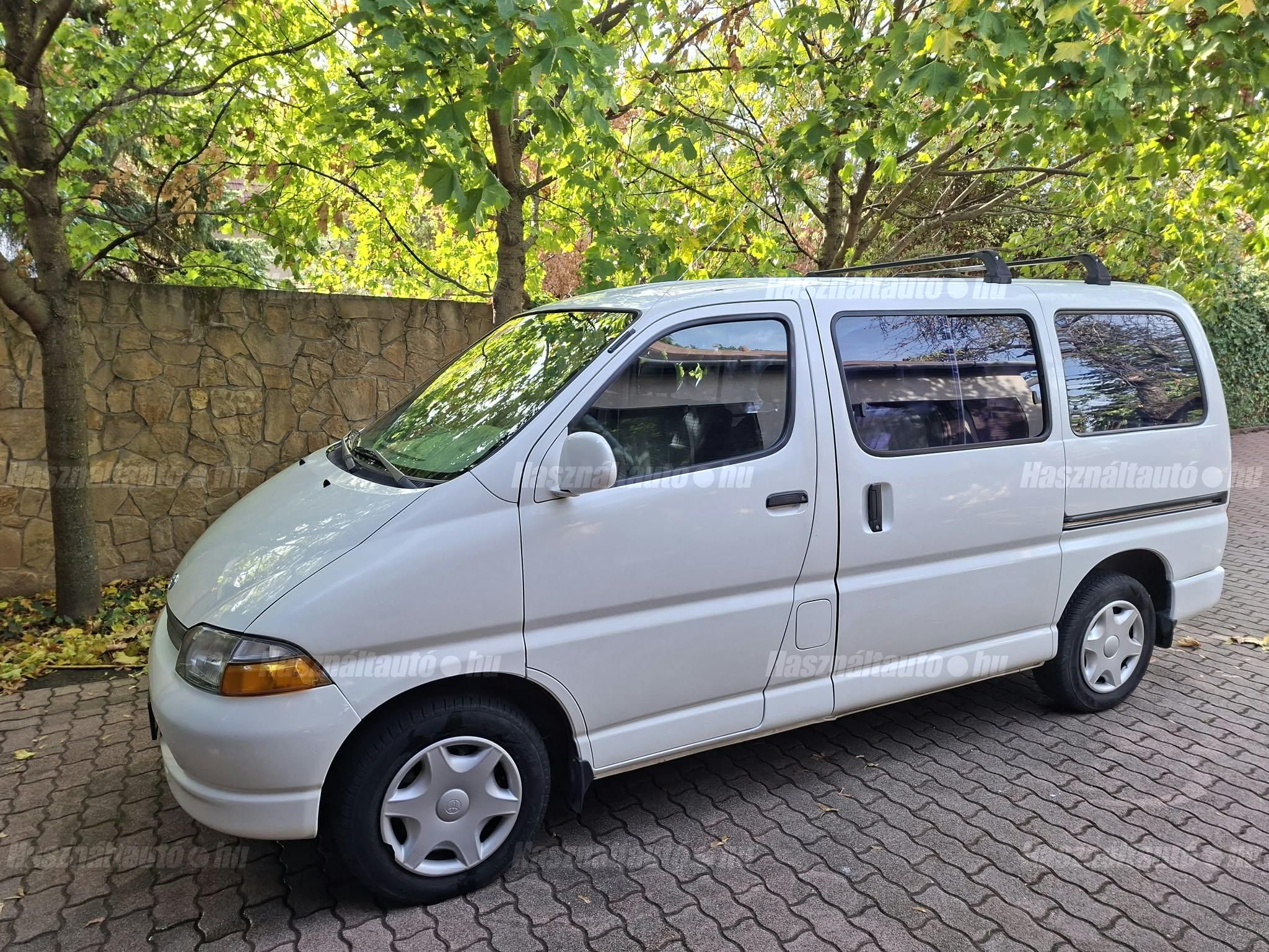 TOYOTA HIACE 1997/10 - 1