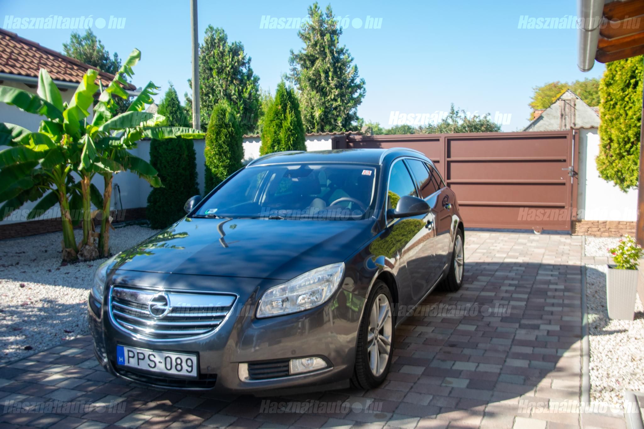 OPEL INSIGNIA 2011/6 - 1