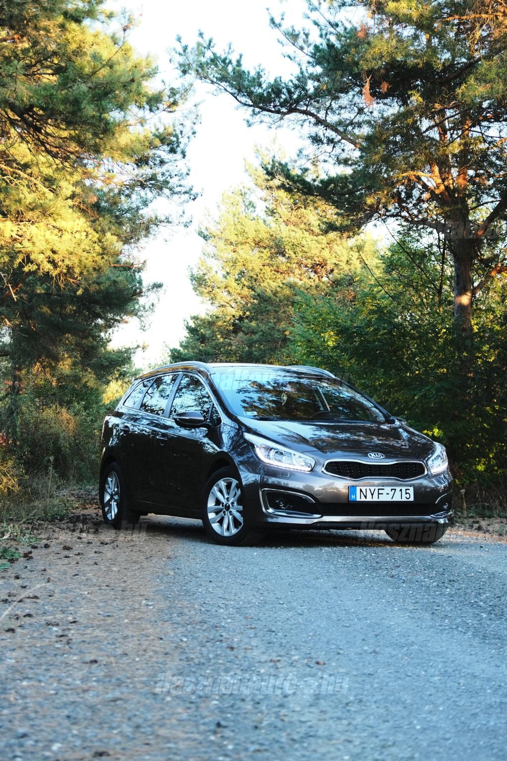 KIA CEE'D 2016/12 - 1