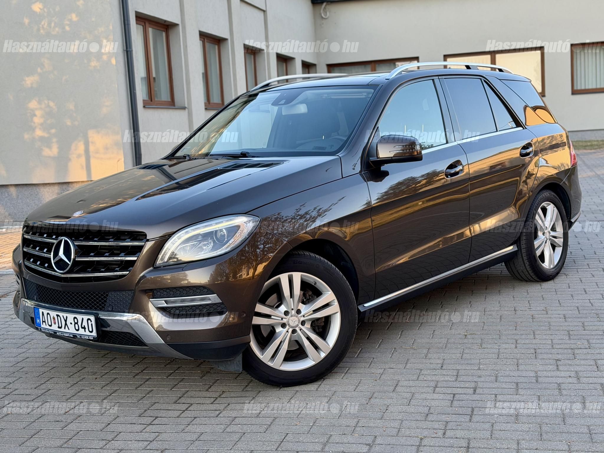MERCEDES-BENZ ML-OSZTÁLY 2015/8 - 1