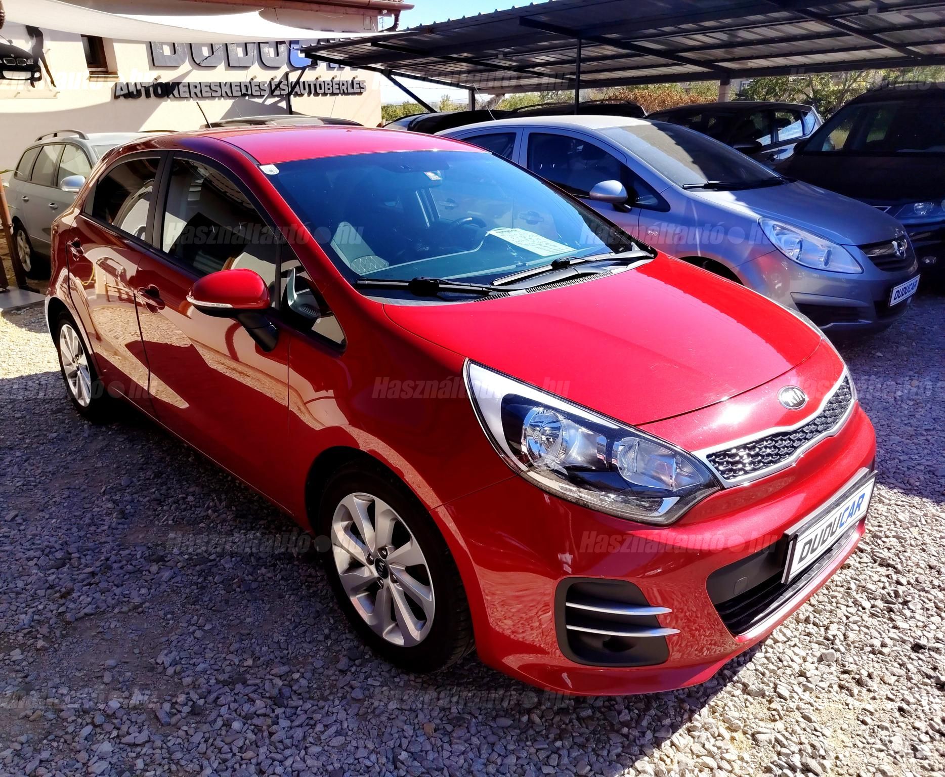 KIA RIO 2016 - 1