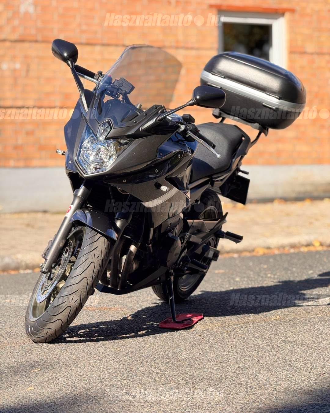 YAMAHA XJ 6 S 2009 - 1