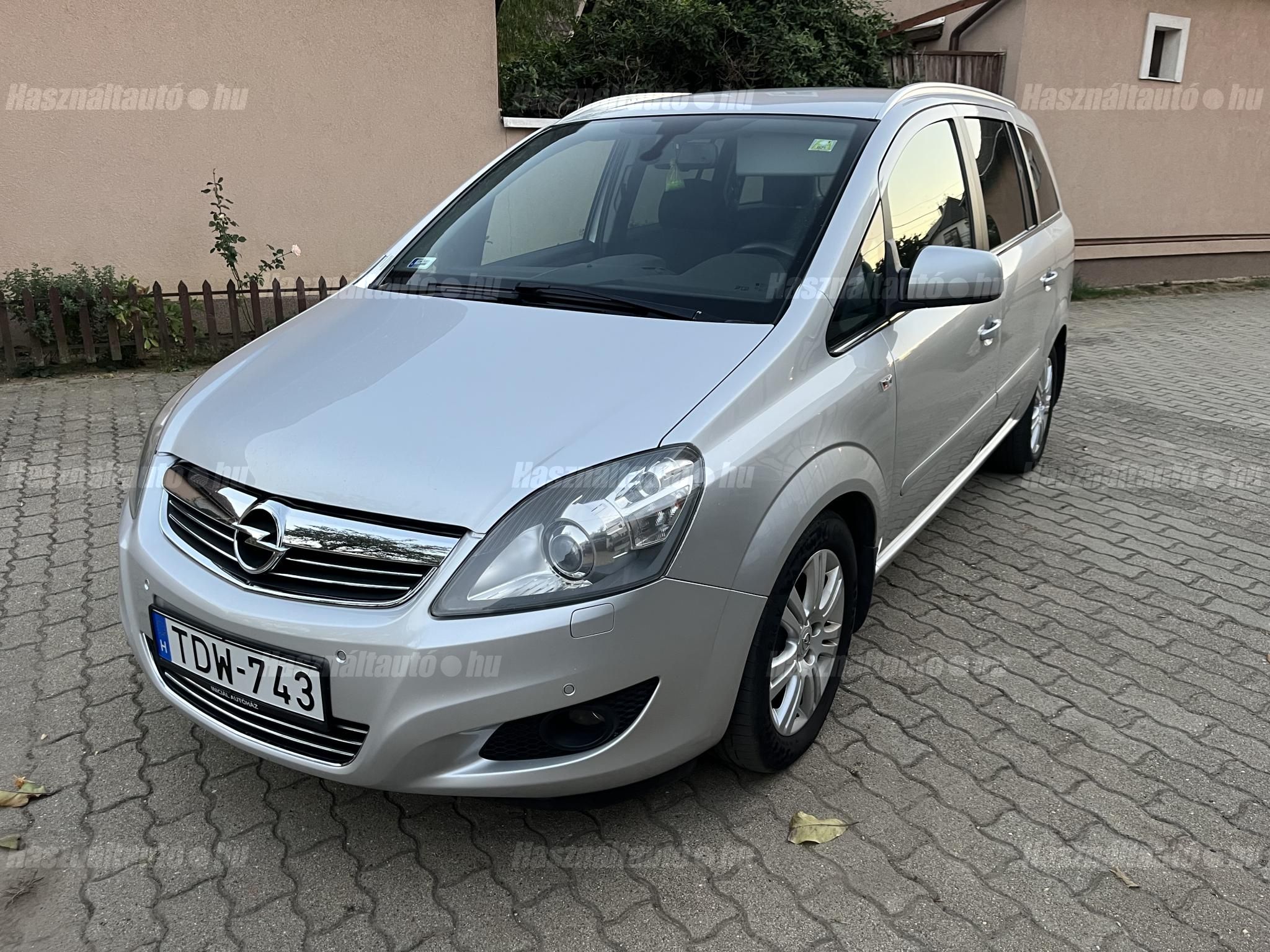 OPEL ZAFIRA B 2012/1 - 1