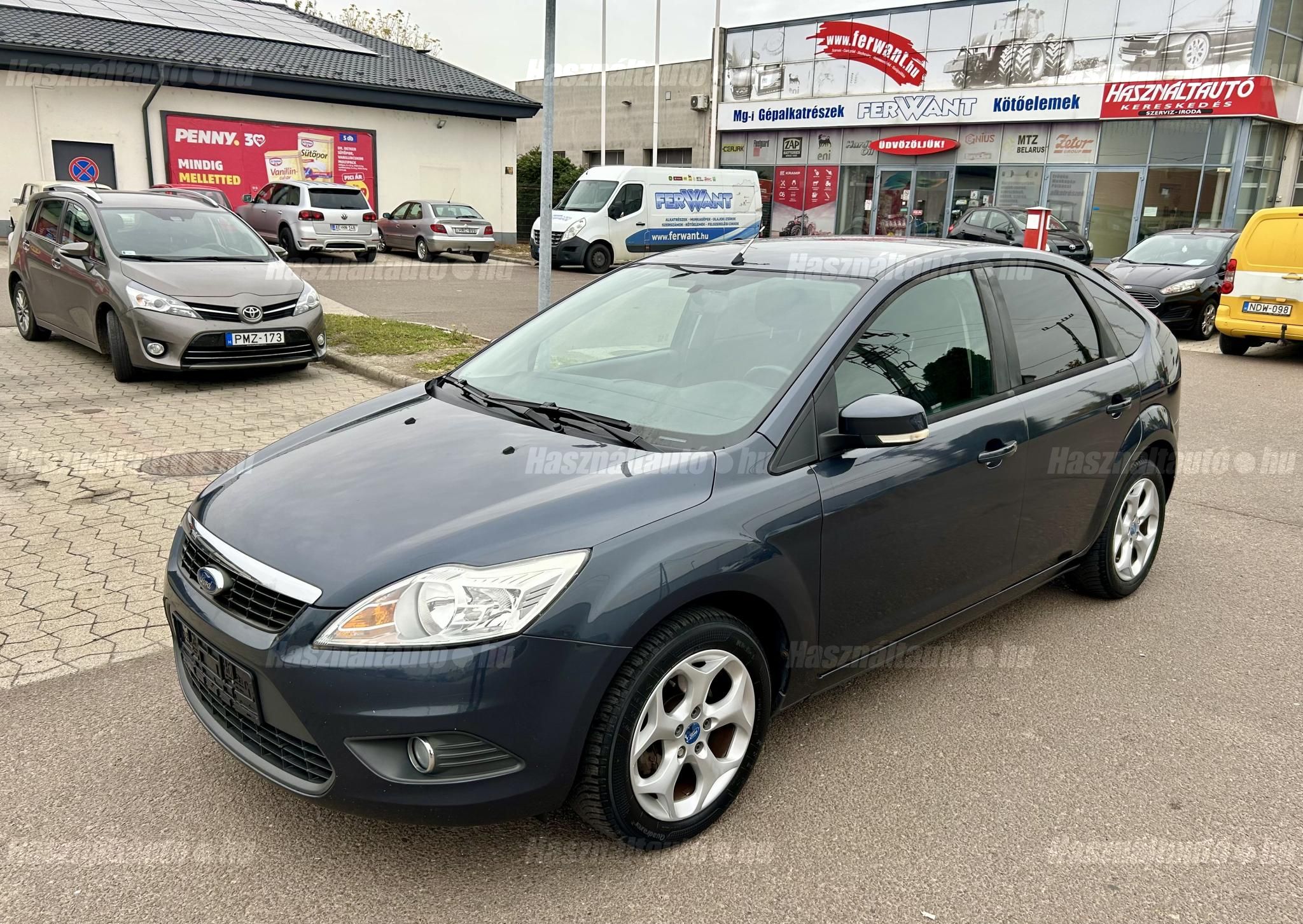 FORD FOCUS 2010/10 - 1