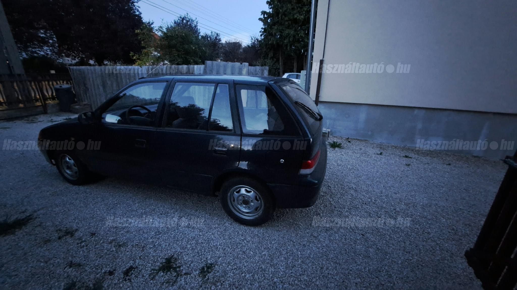 SUZUKI SWIFT 1998/6 - 1