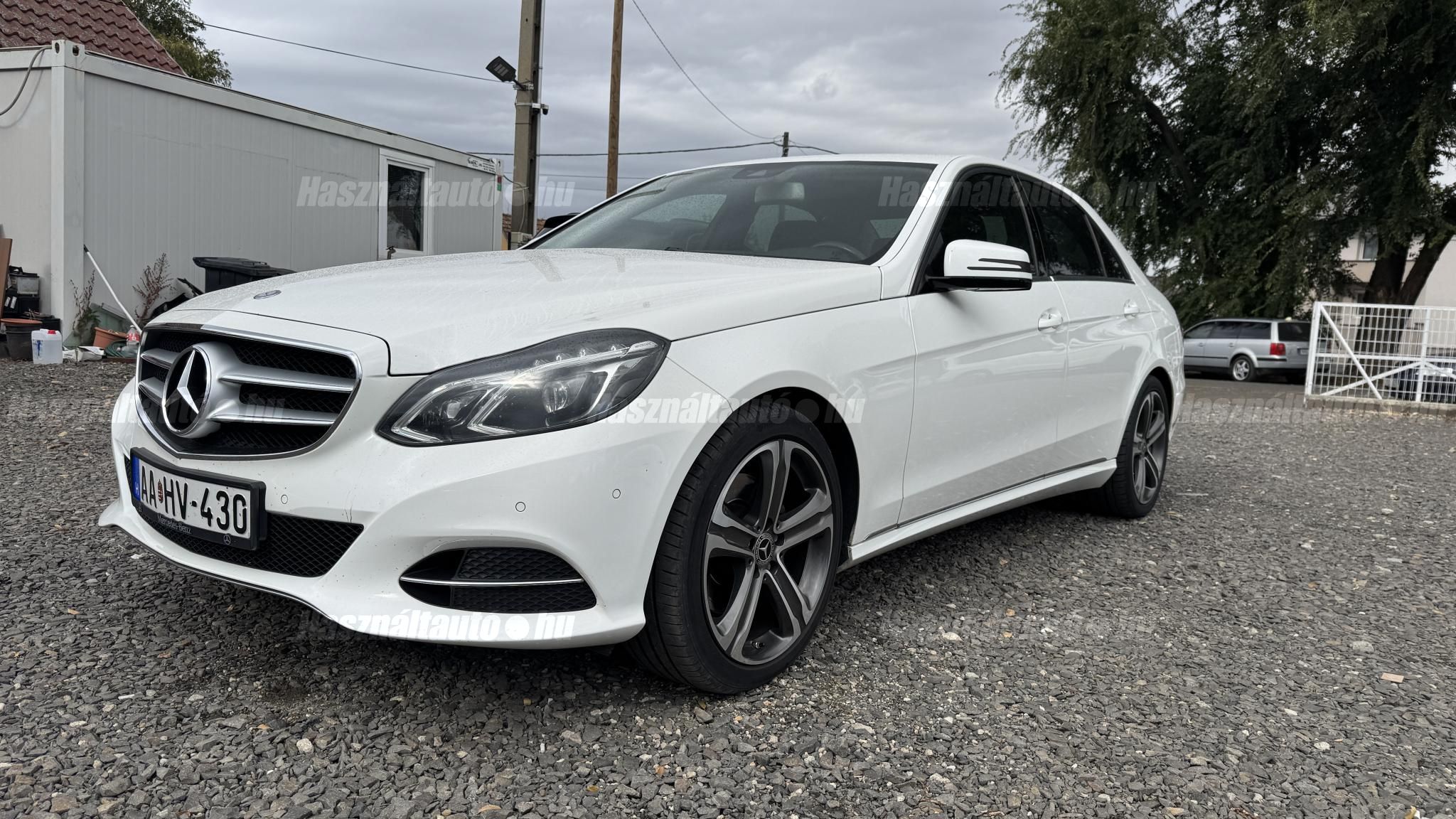 MERCEDES-BENZ E 220 2015/9 - 1