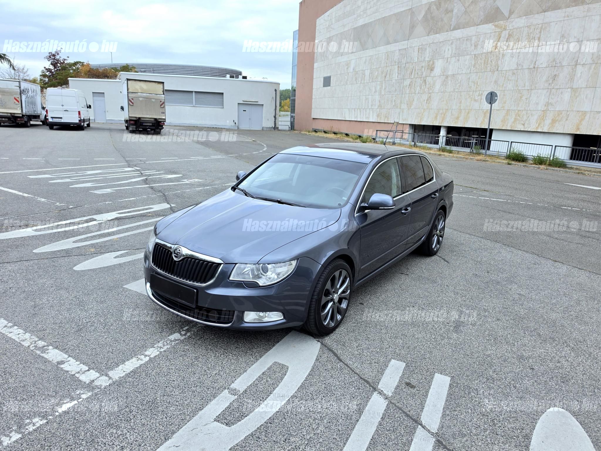 SKODA SUPERB 2010/7 - 1