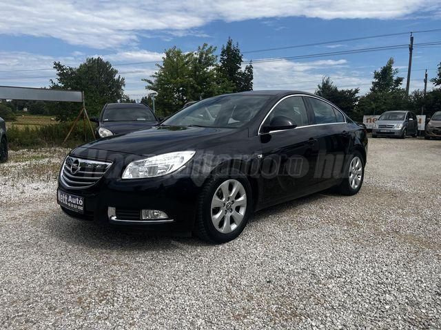 OPEL INSIGNIA 2011/4 - 1