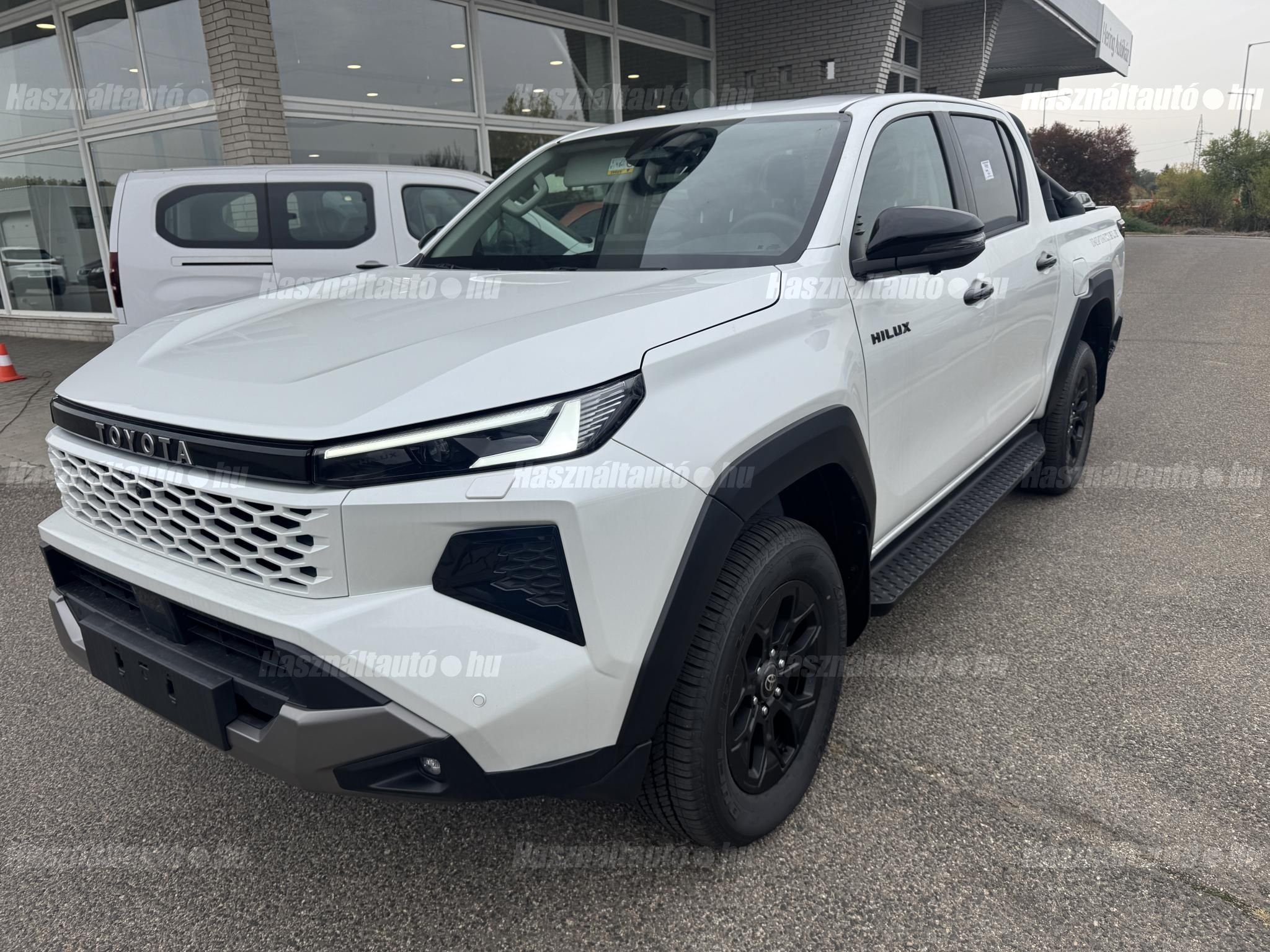 TOYOTA HILUX 2026 - 1