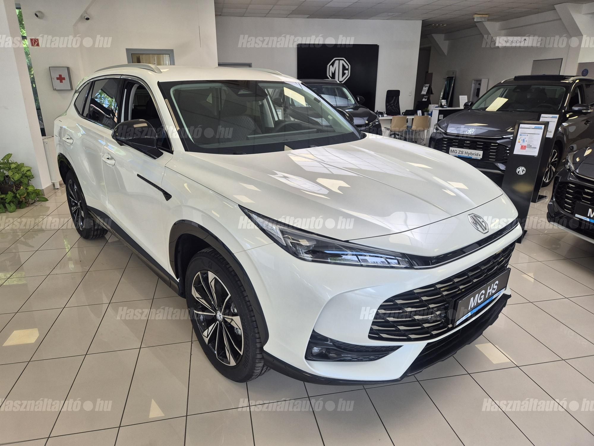MG HS 2026 - 1