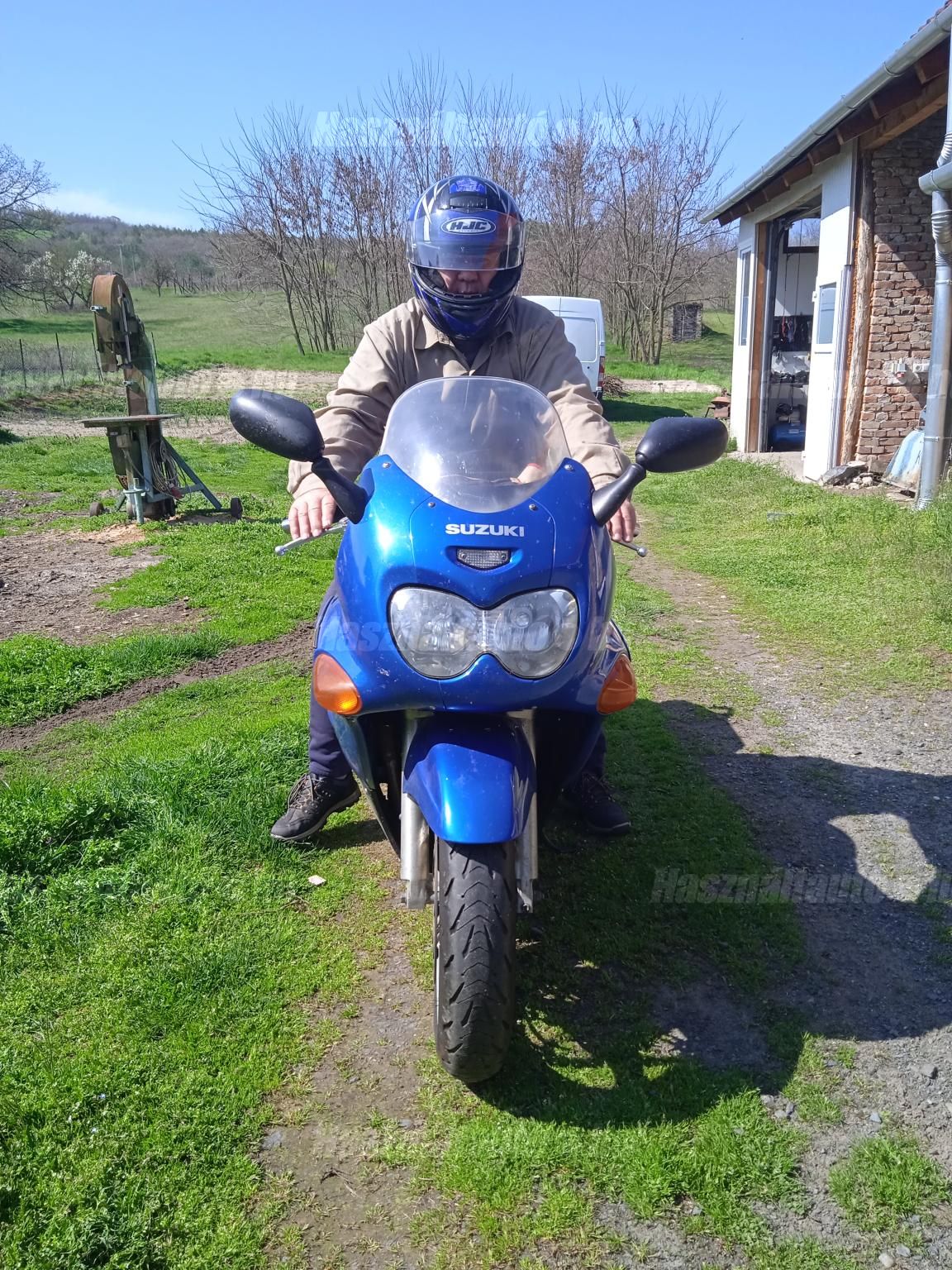 SUZUKI GSX 600 F 2002/3 - 1
