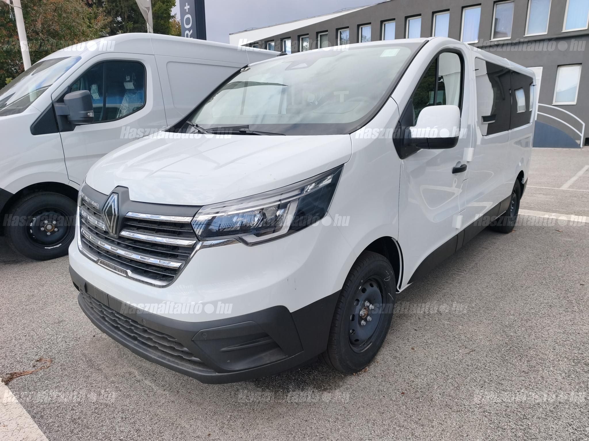 RENAULT TRAFIC 2026/10 - 1