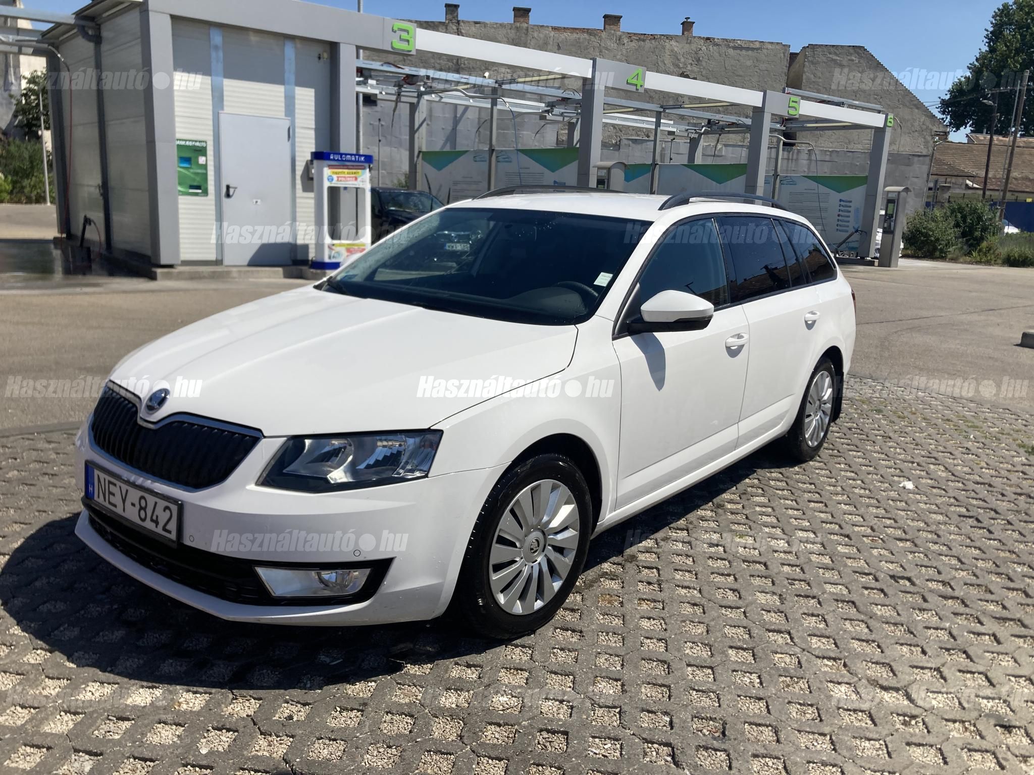 SKODA OCTAVIA 2015/8 - 1