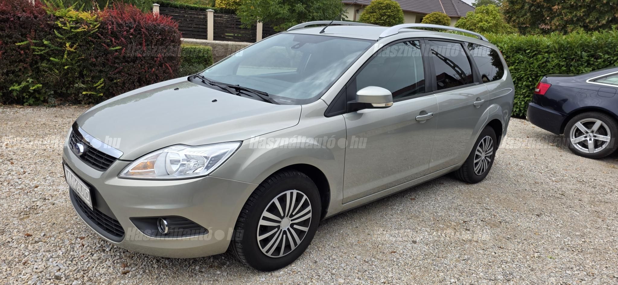 FORD FOCUS 2010/6 - 1