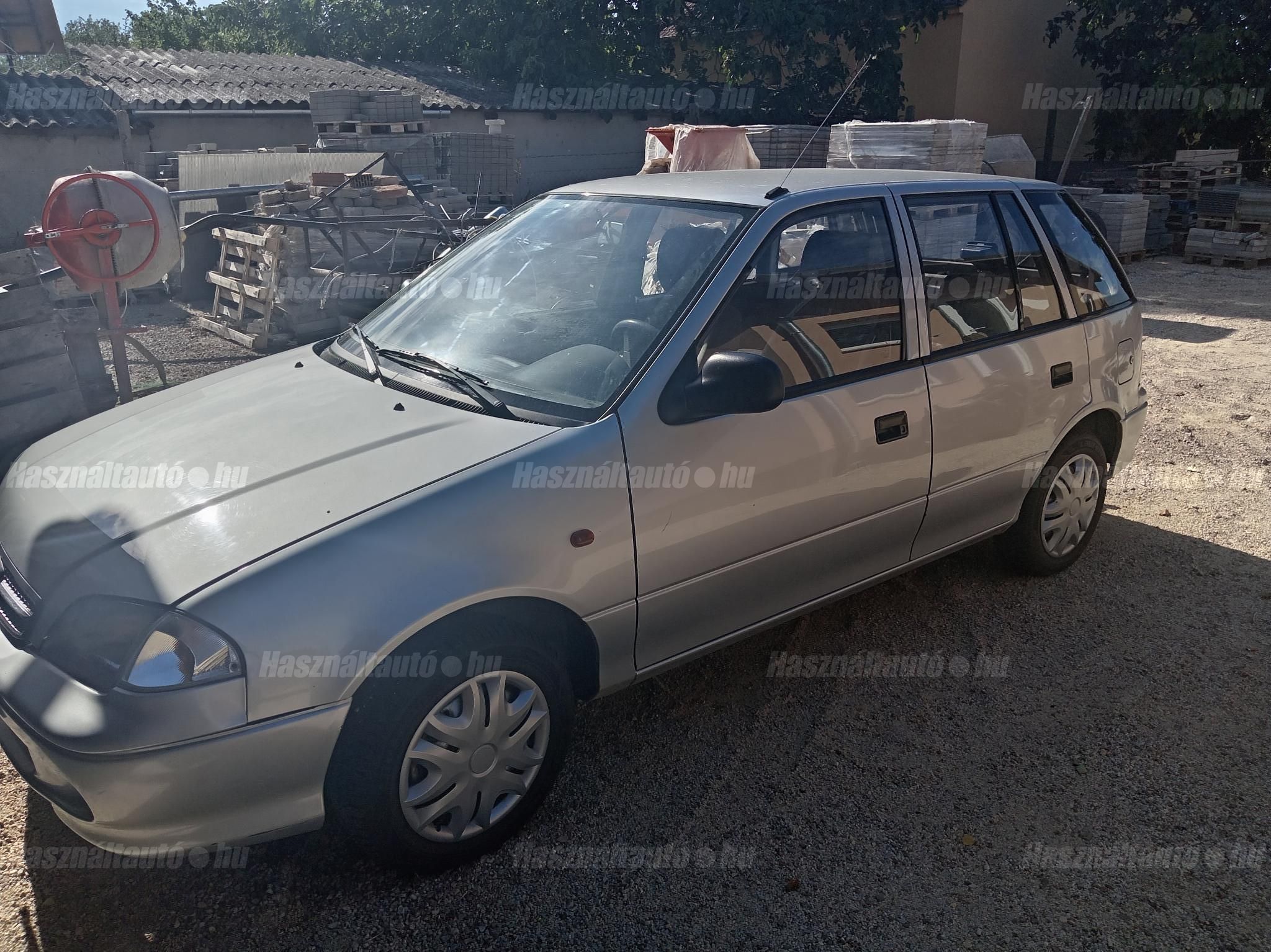 SUZUKI SWIFT 2002/11 - 1