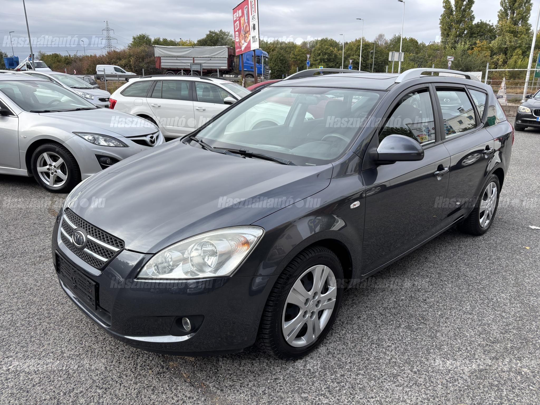 KIA CEE'D 2010/11 - 1