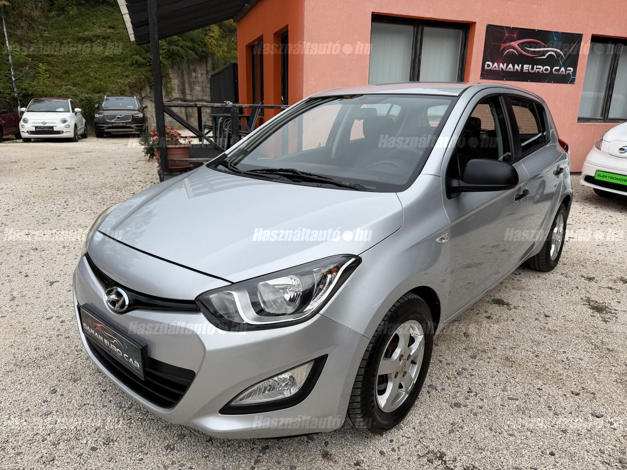 HYUNDAI I20 2012/7 - 1