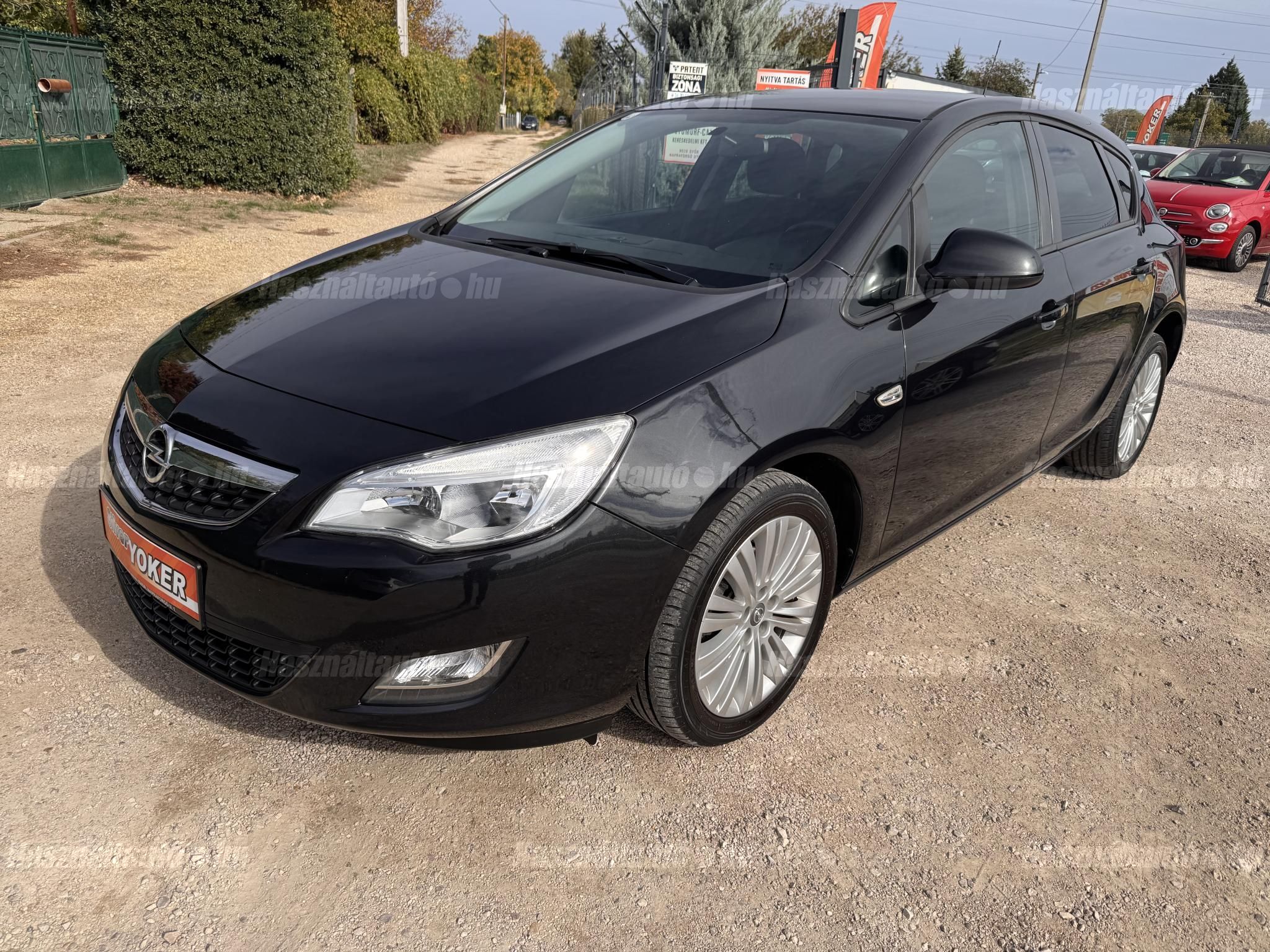 OPEL ASTRA J 2012/11 - 1