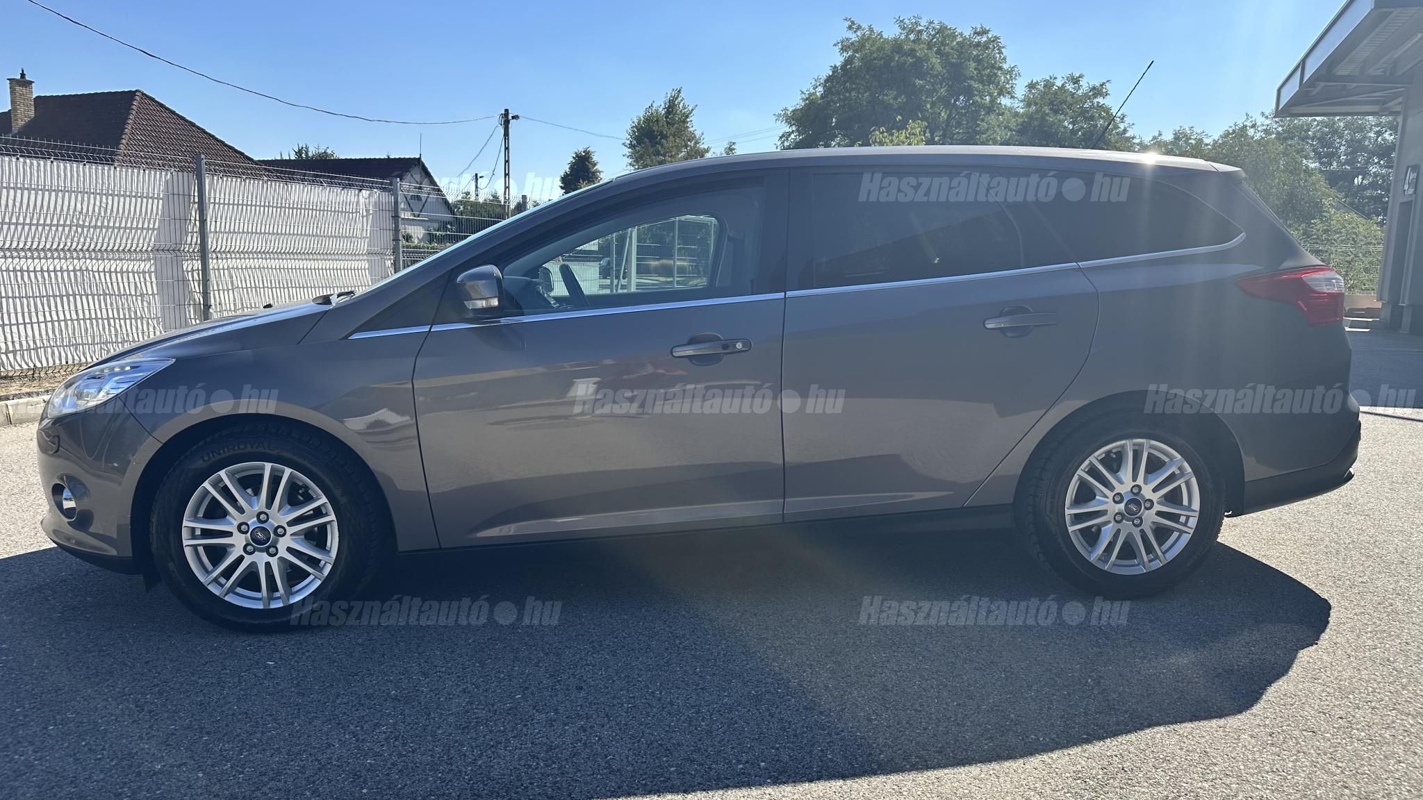 FORD FOCUS 2013/12 - 1