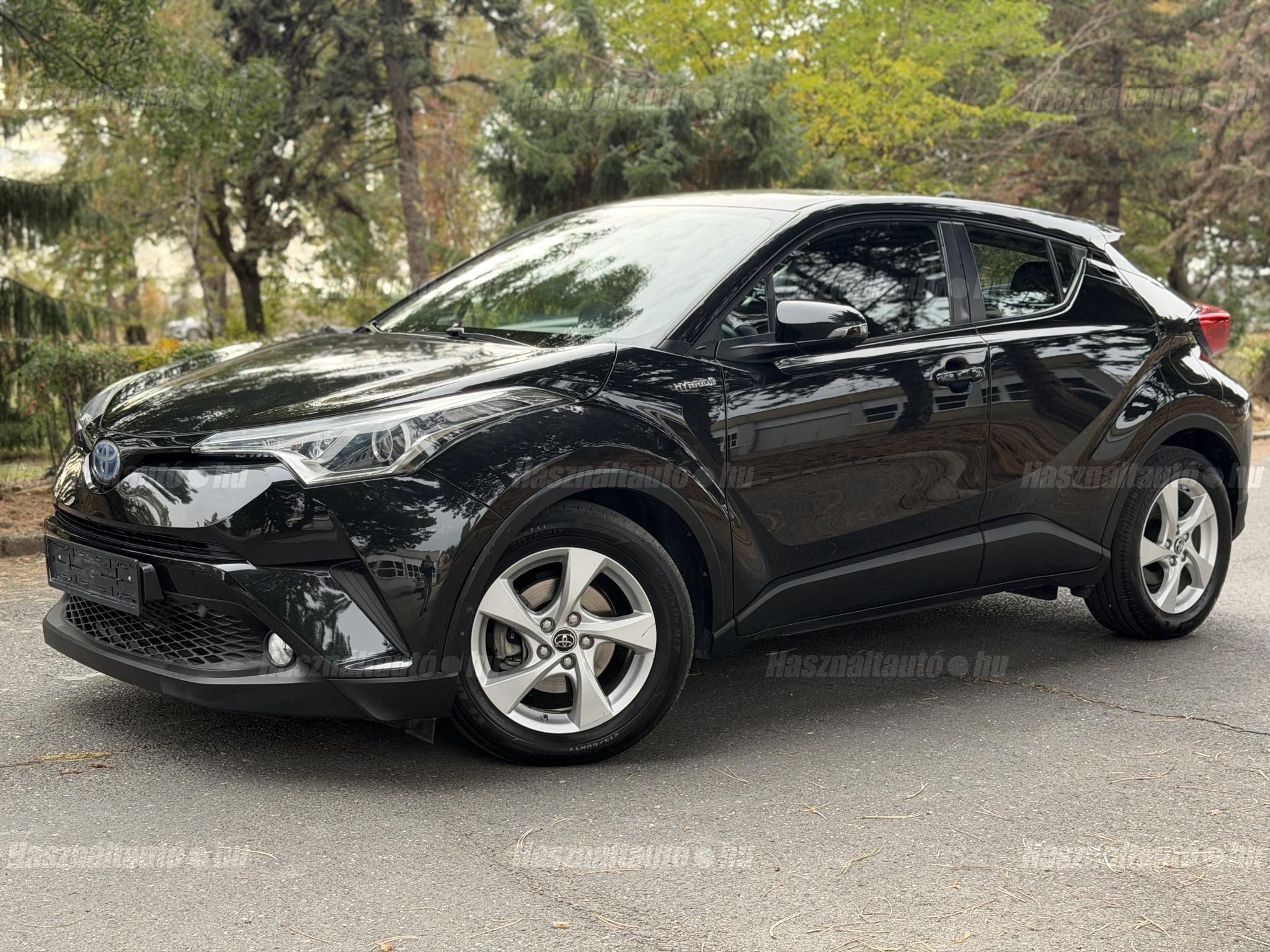 TOYOTA C-HR 2018/8 - 1