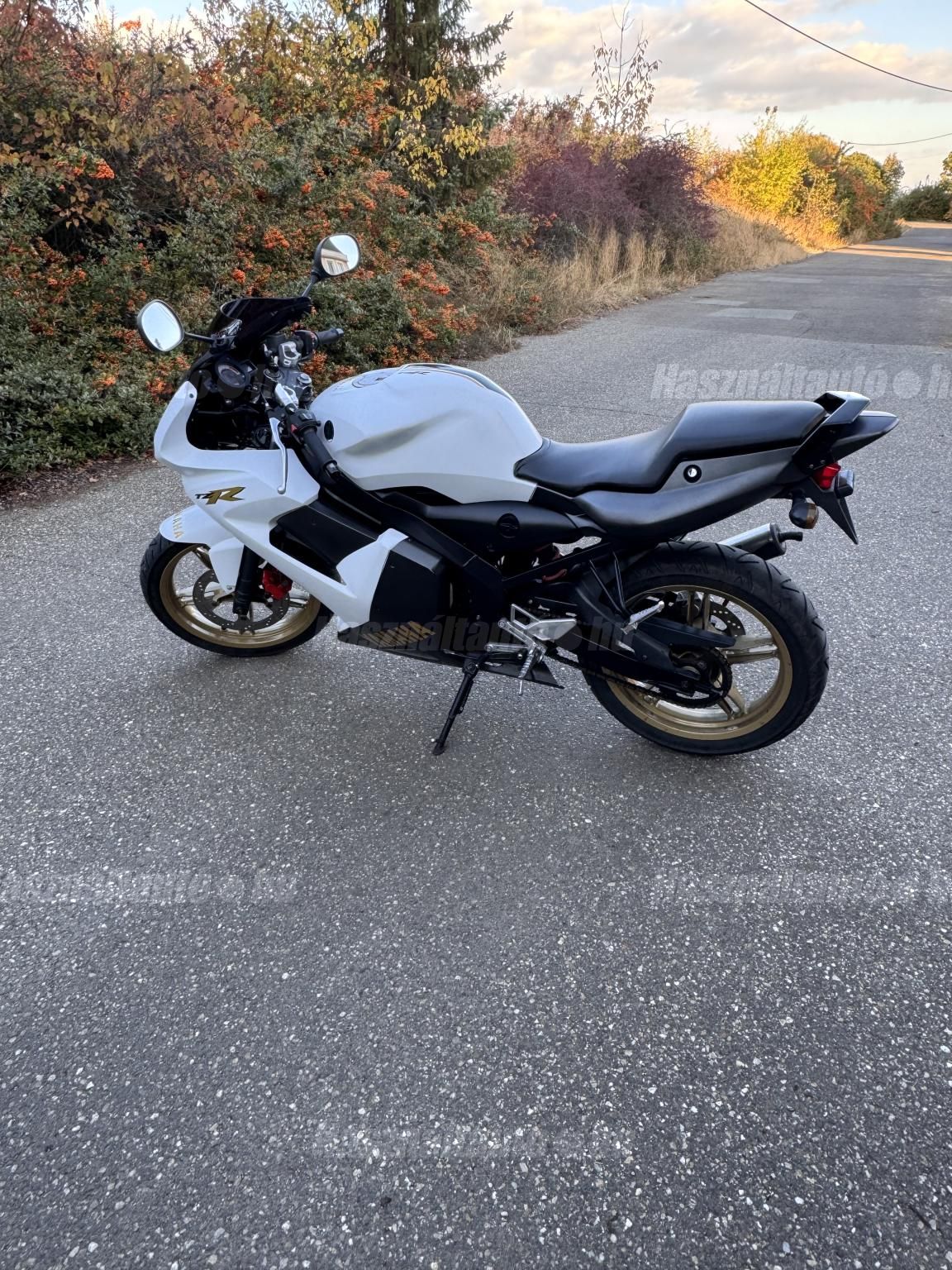 YAMAHA TZR 50 2016 - 1