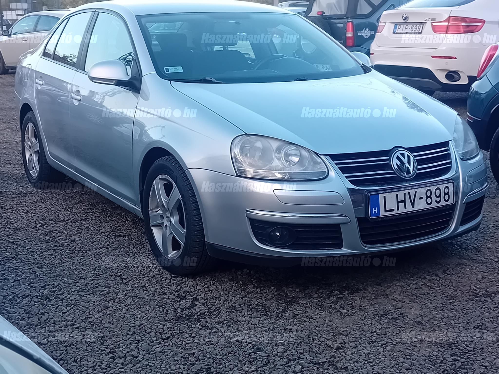 VOLKSWAGEN JETTA 2008/8 - 1