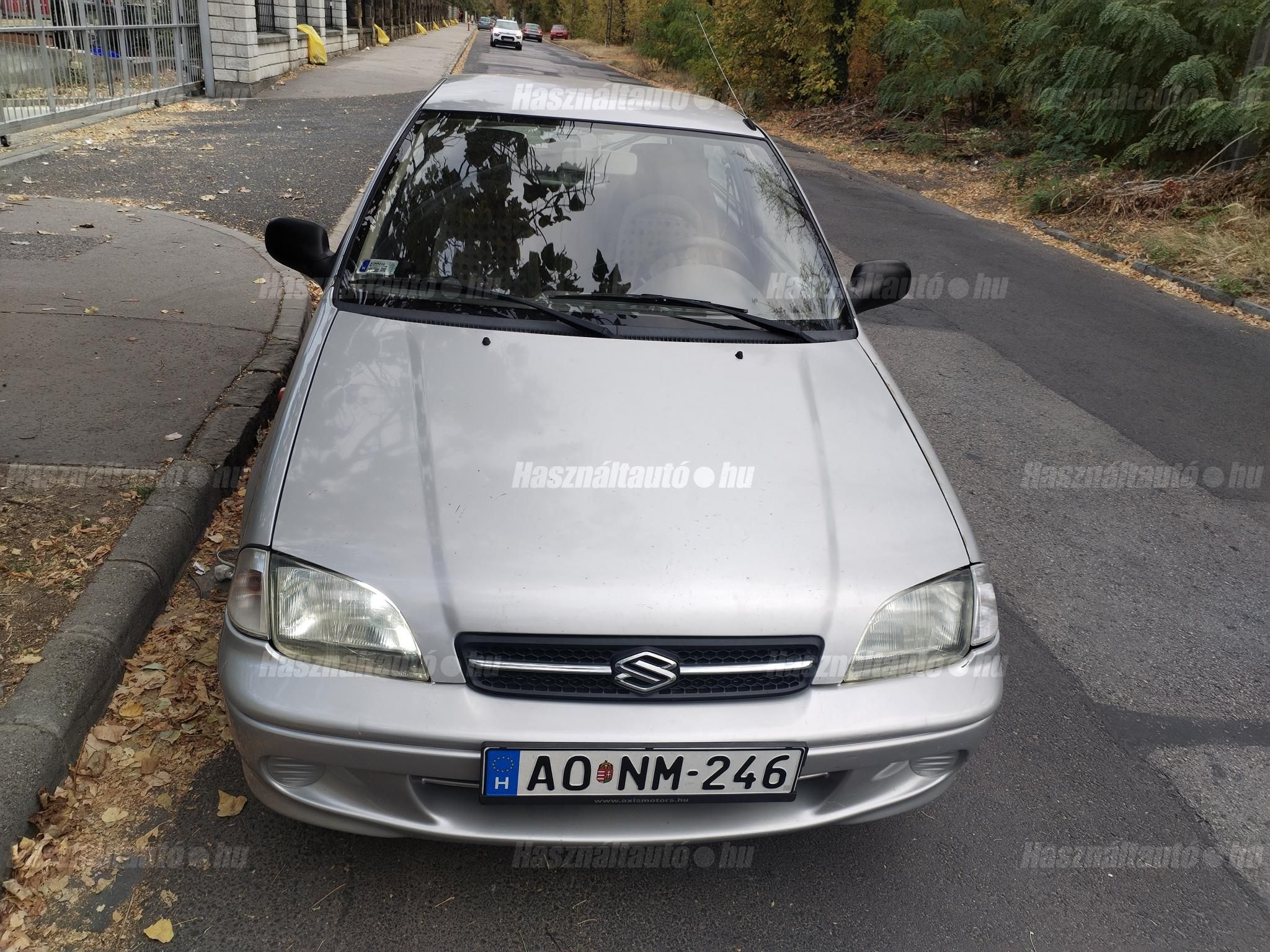 SUZUKI SWIFT 2002/10 - 1