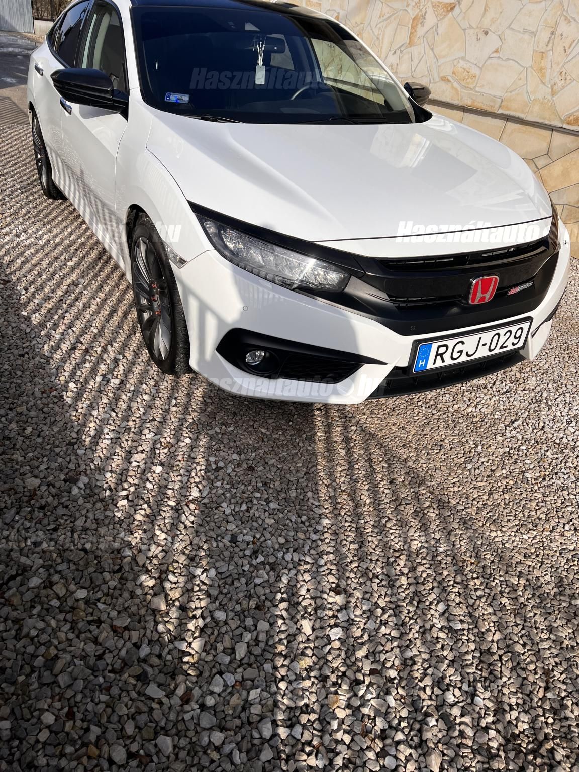 HONDA CIVIC 2018/9 - 1