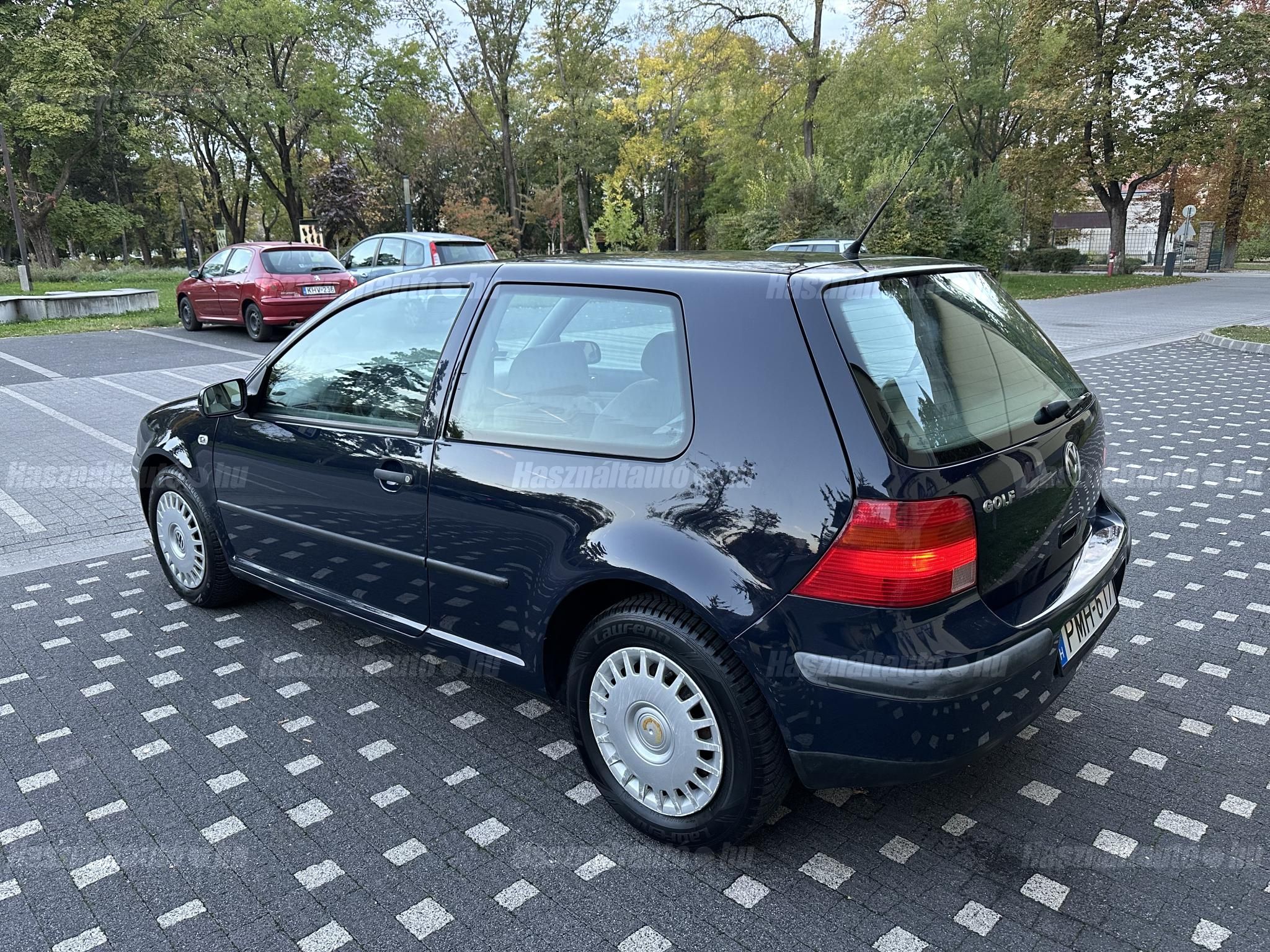 VOLKSWAGEN GOLF IV 2001/11 - 1